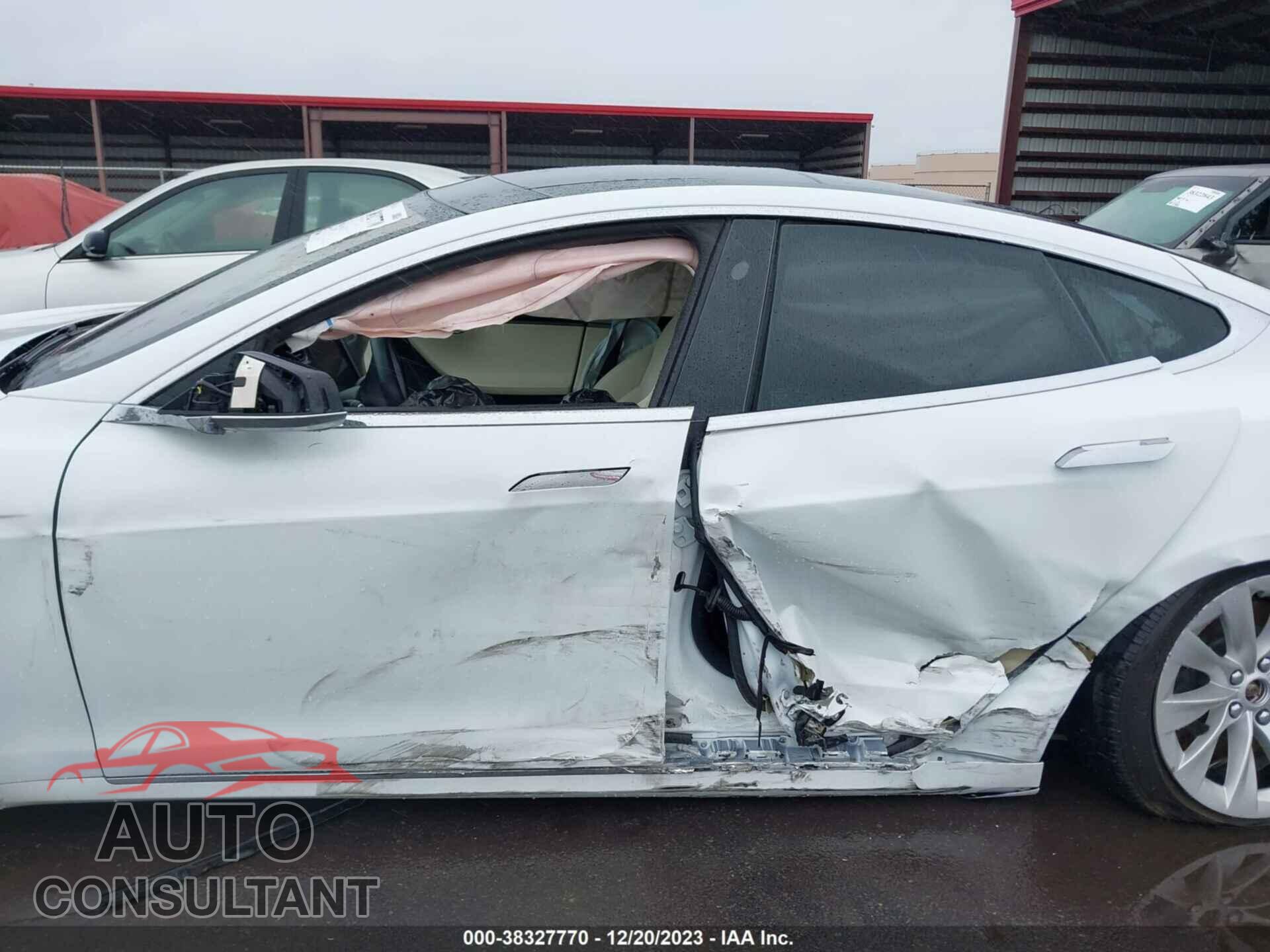 TESLA MODEL S 2018 - 5YJSA1E23JF283924
