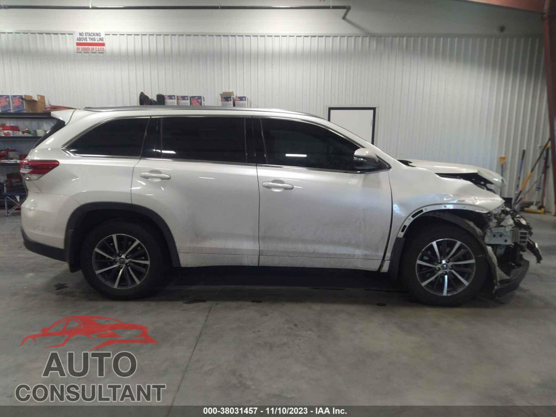 TOYOTA HIGHLANDER 2017 - 5TDJZRFH1HS509941
