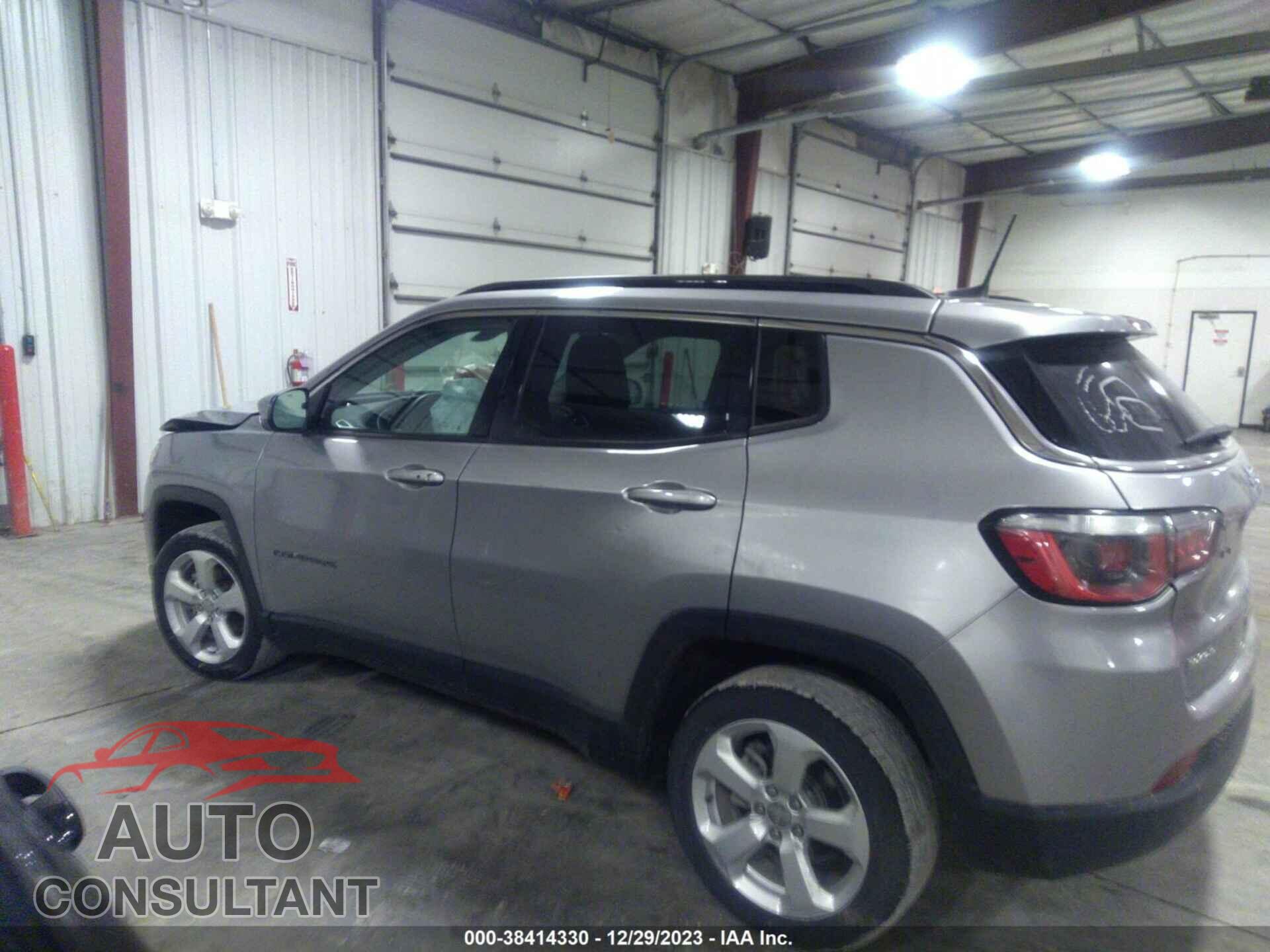 JEEP COMPASS 2018 - 3C4NJCBB4JT503229