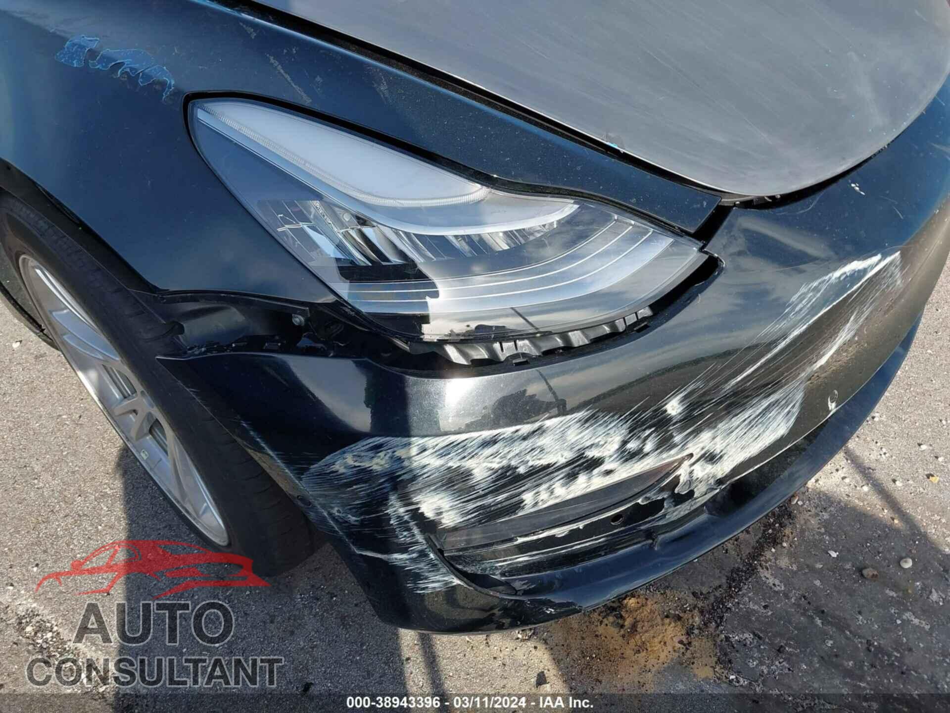 TESLA MODEL 3 2018 - 5YJ3E1EA5JF033021