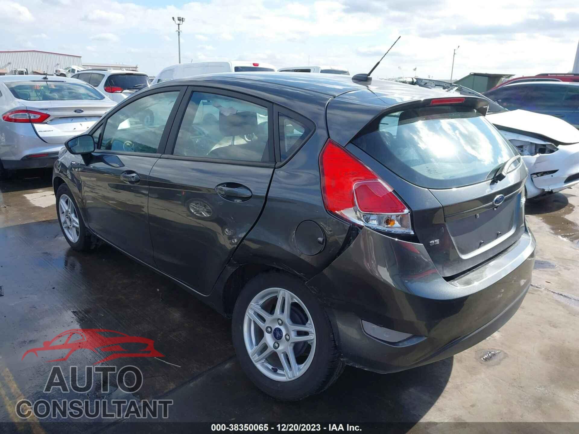 FORD FIESTA 2018 - 3FADP4EJ0JM136400