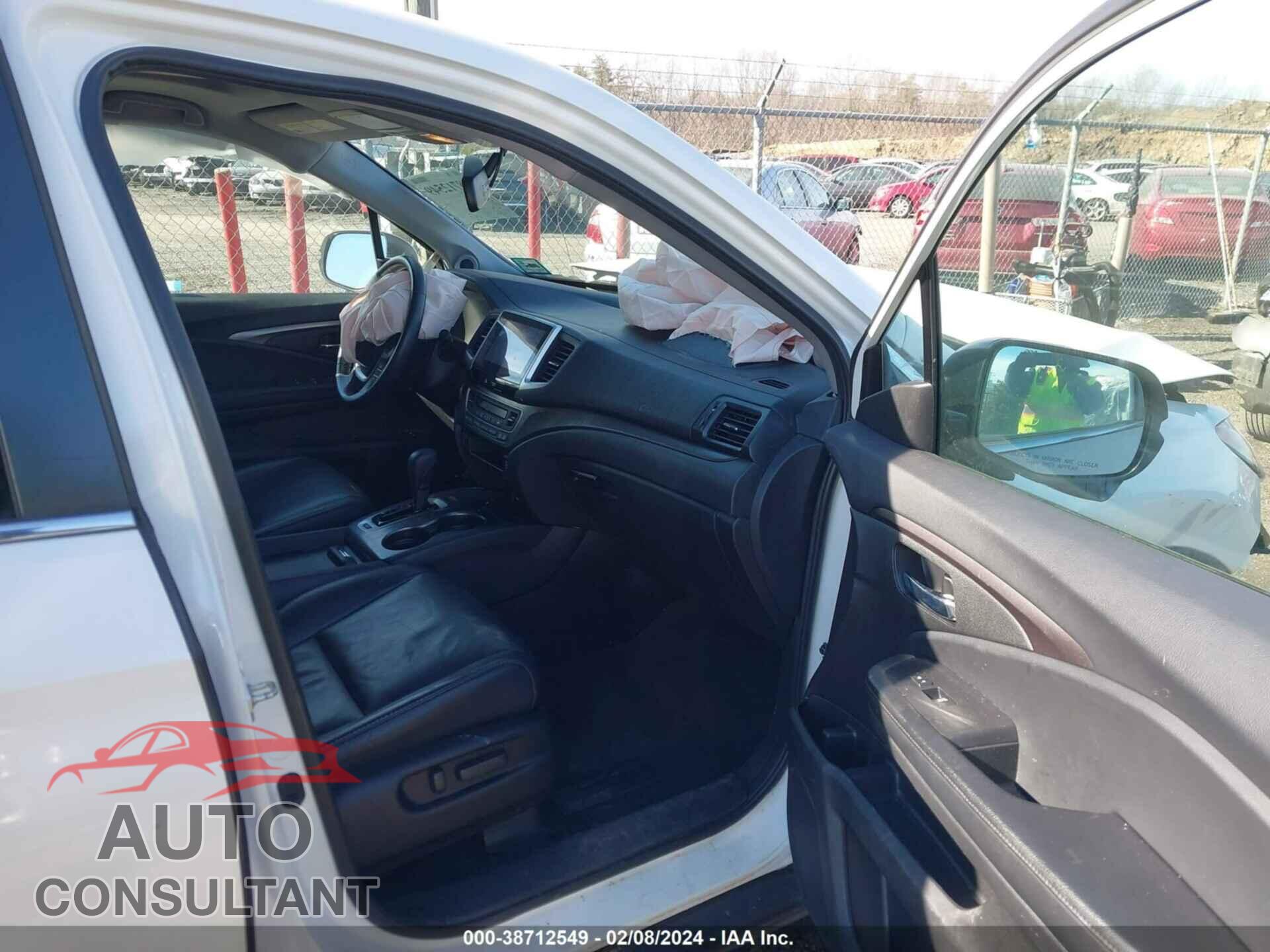 HONDA PILOT 2017 - 5FNYF6H52HB097591