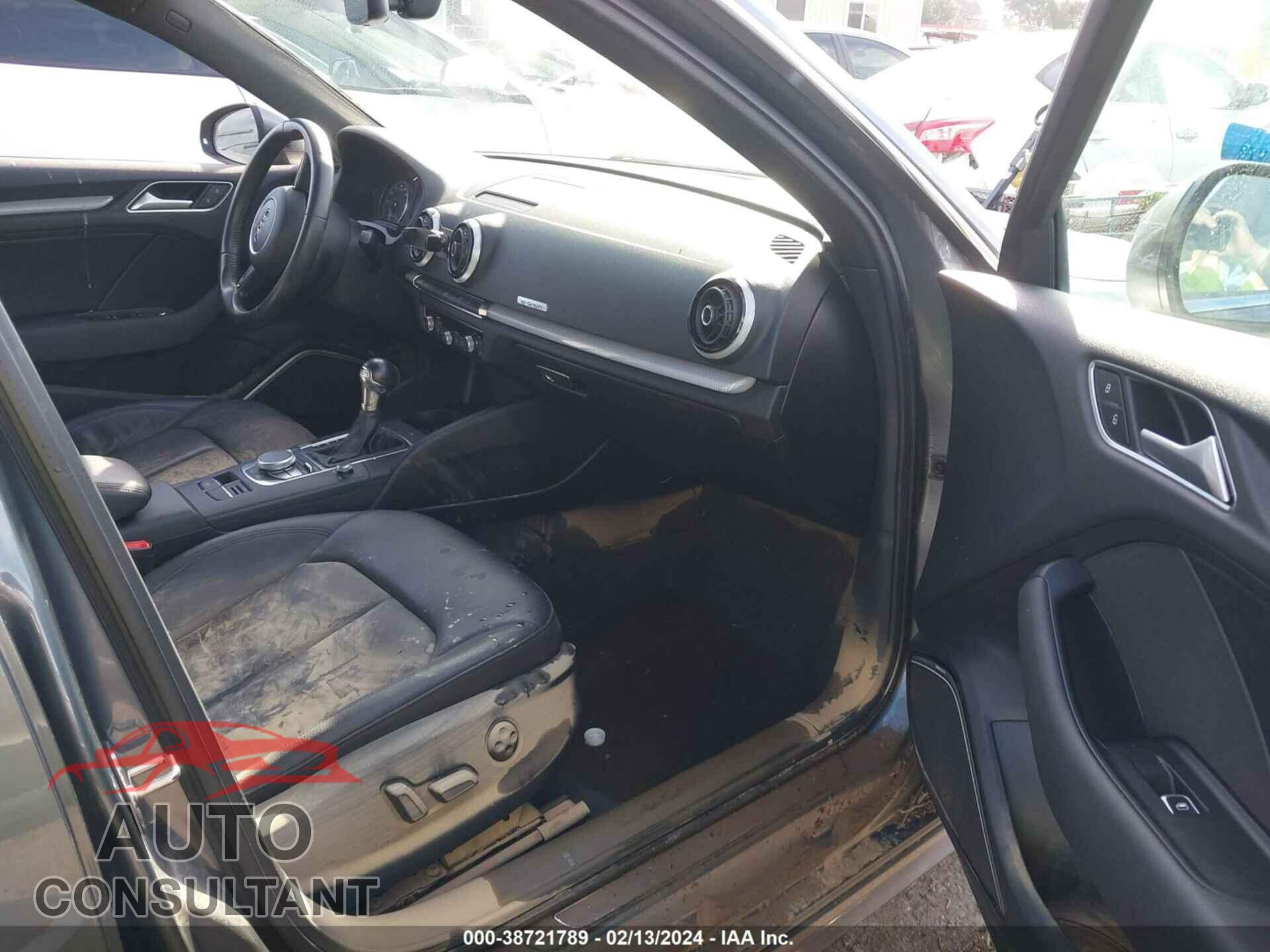 AUDI A3 E-TRON 2016 - WAUTPBFF2GA103664