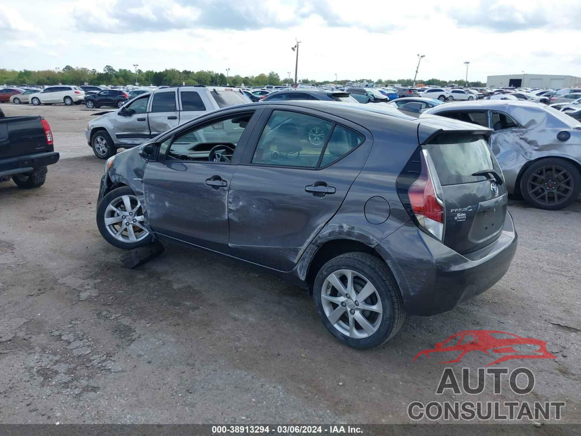 TOYOTA PRIUS C 2016 - JTDKDTB36G1134781