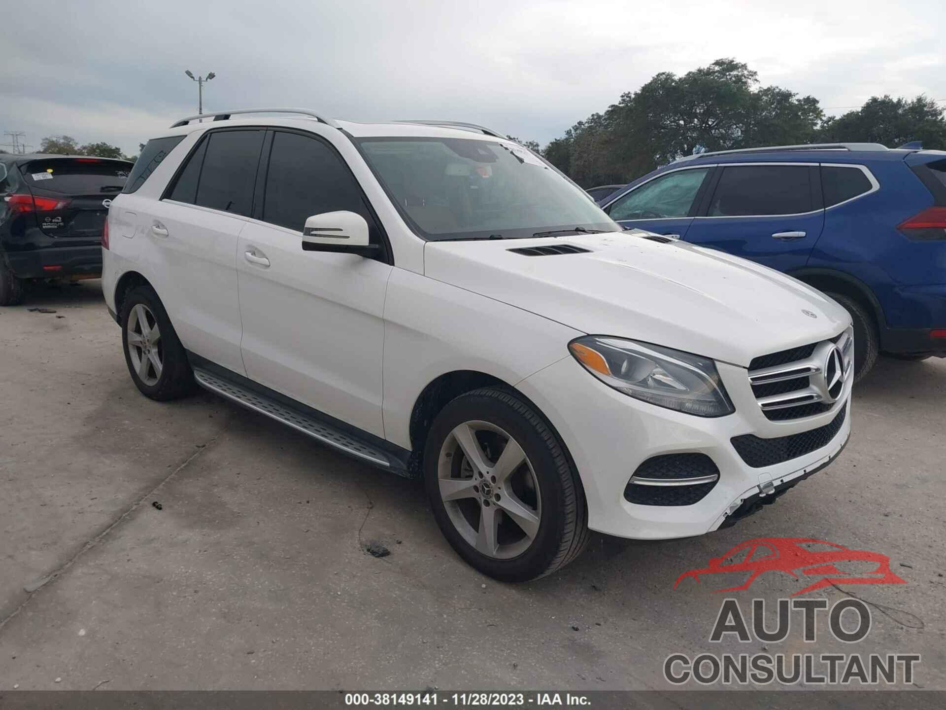 MERCEDES-BENZ GLE 2018 - 4JGDA5JB8JB155215