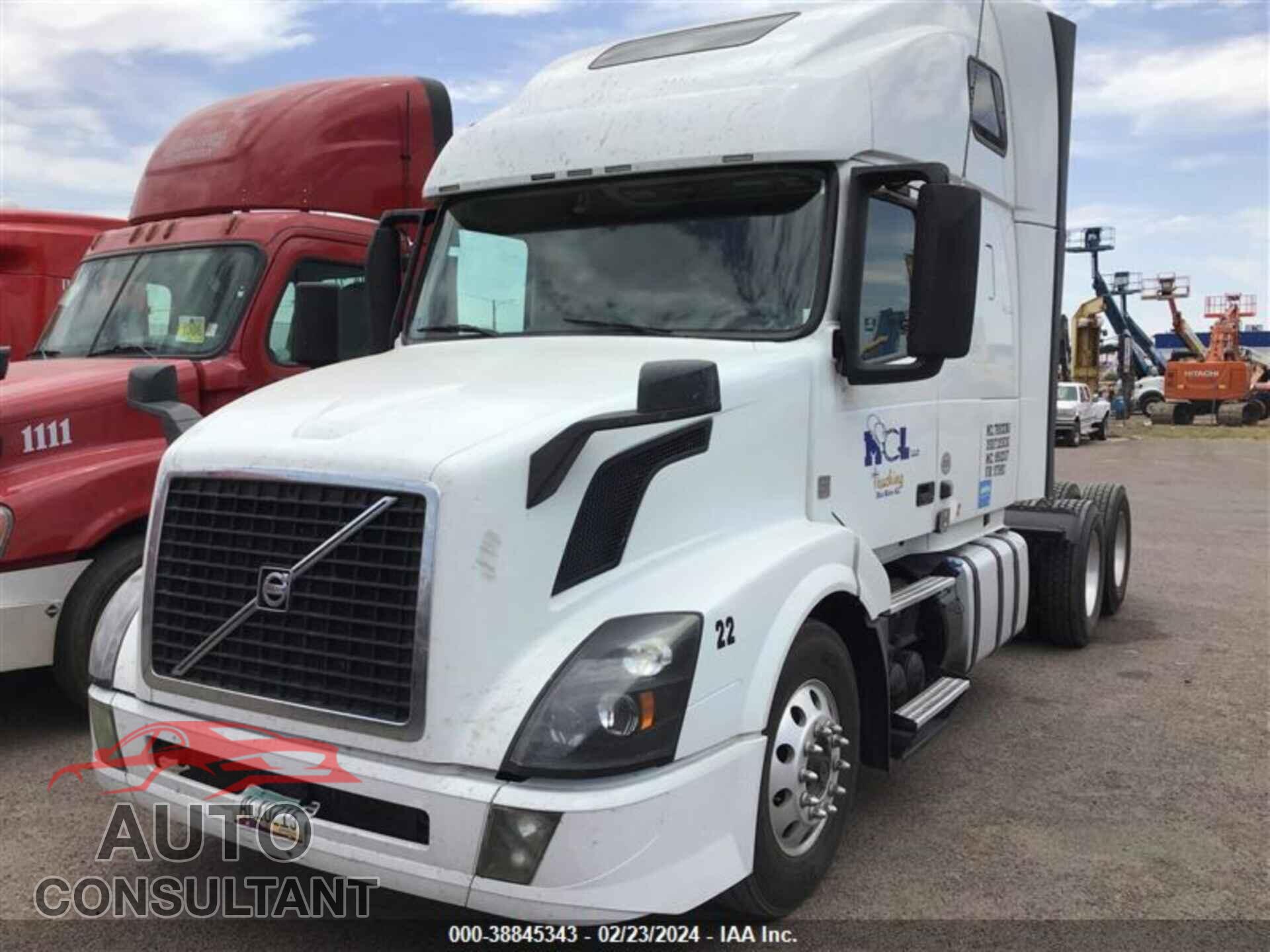 VOLVO VNL 2017 - 4V4N99EH8HN975993