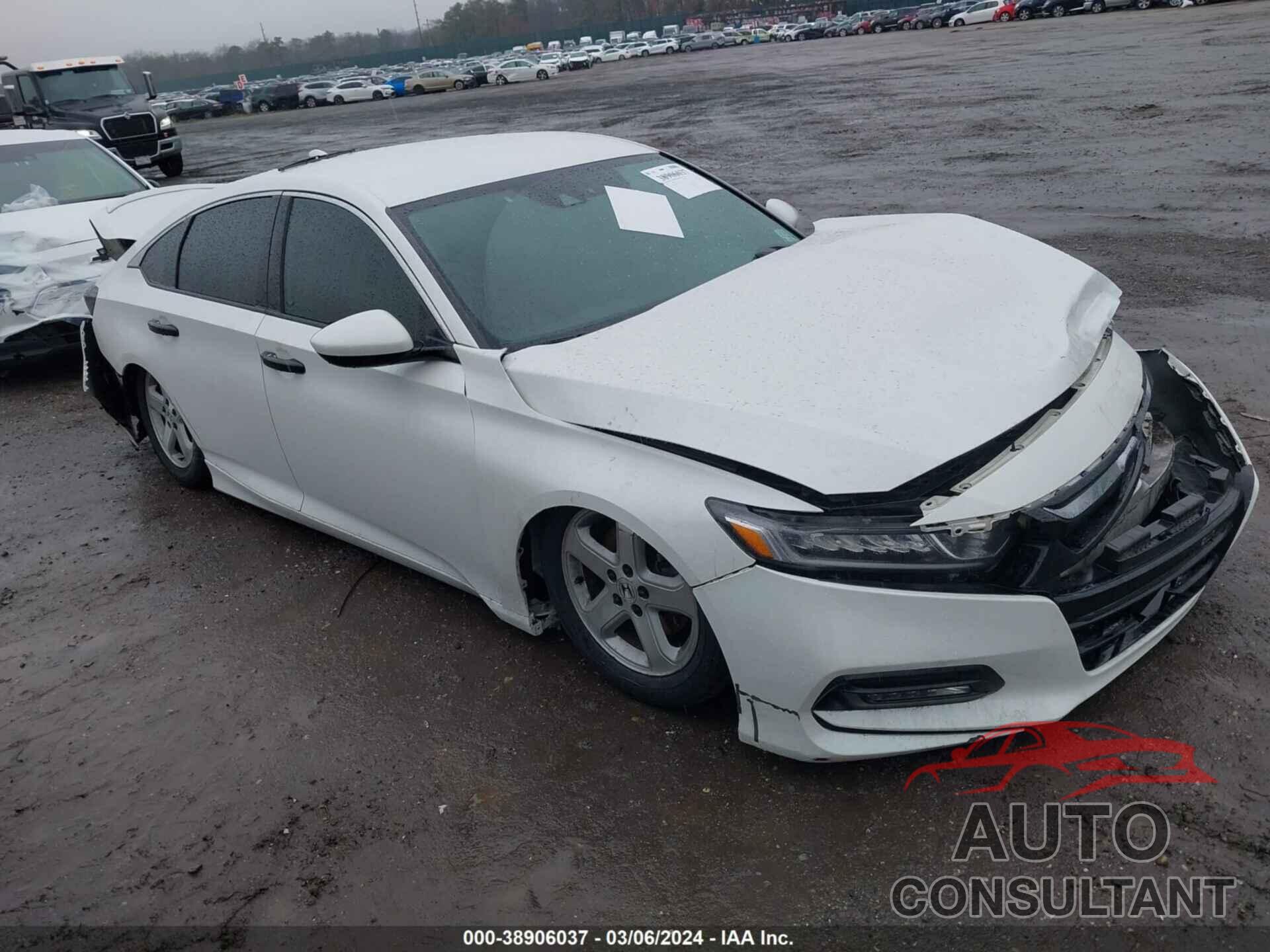 HONDA ACCORD 2018 - 1HGCV2F38JA011899