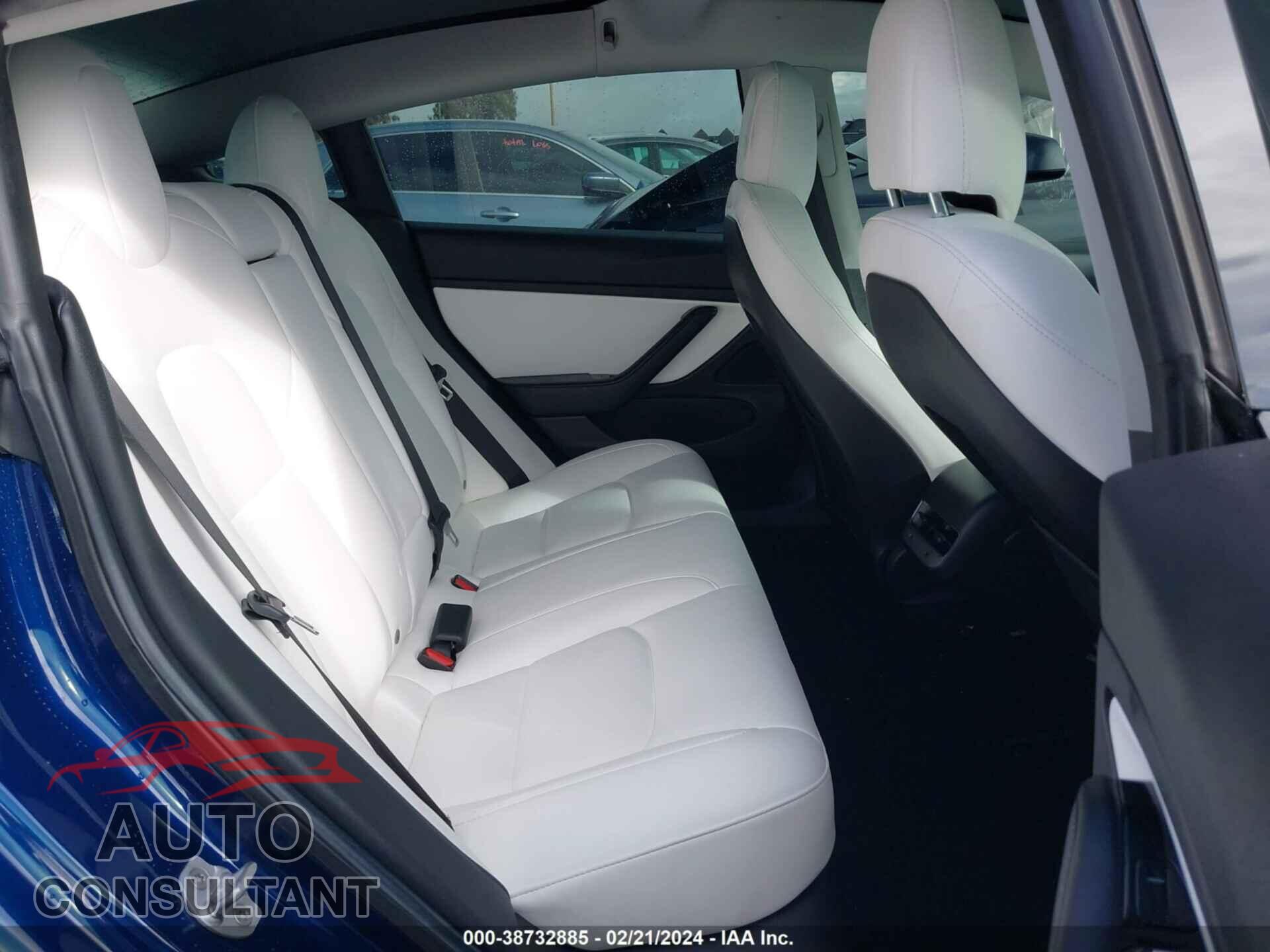 TESLA MODEL 3 2019 - 5YJ3E1EA9KF317947