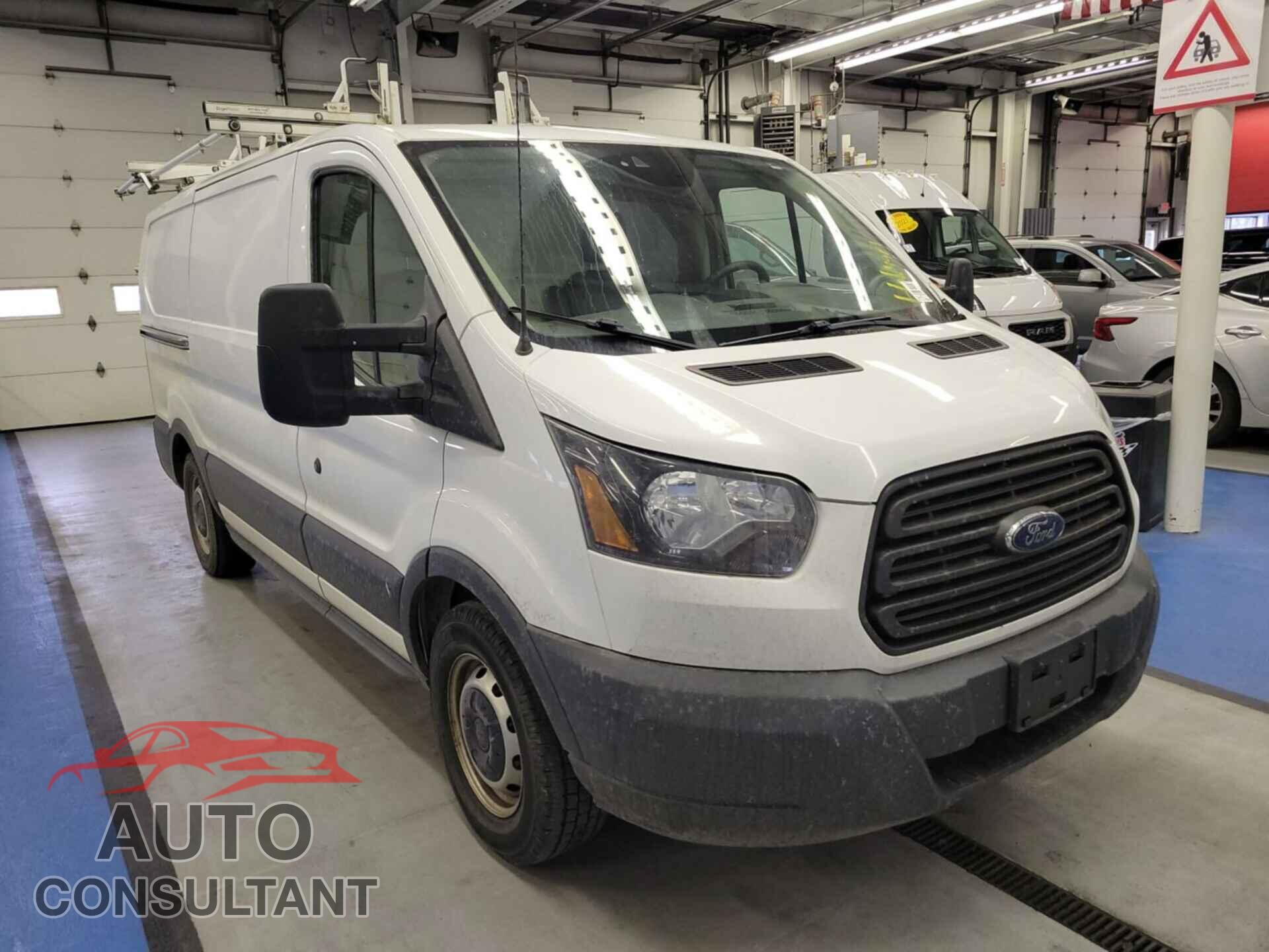 FORD TRANSIT-150 2017 - 1FTYE1YM1HKB17605