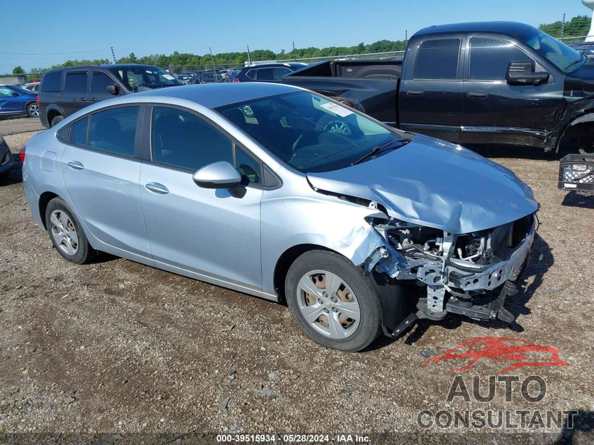 CHEVROLET CRUZE 2018 - 1G1BC5SM1J7229138