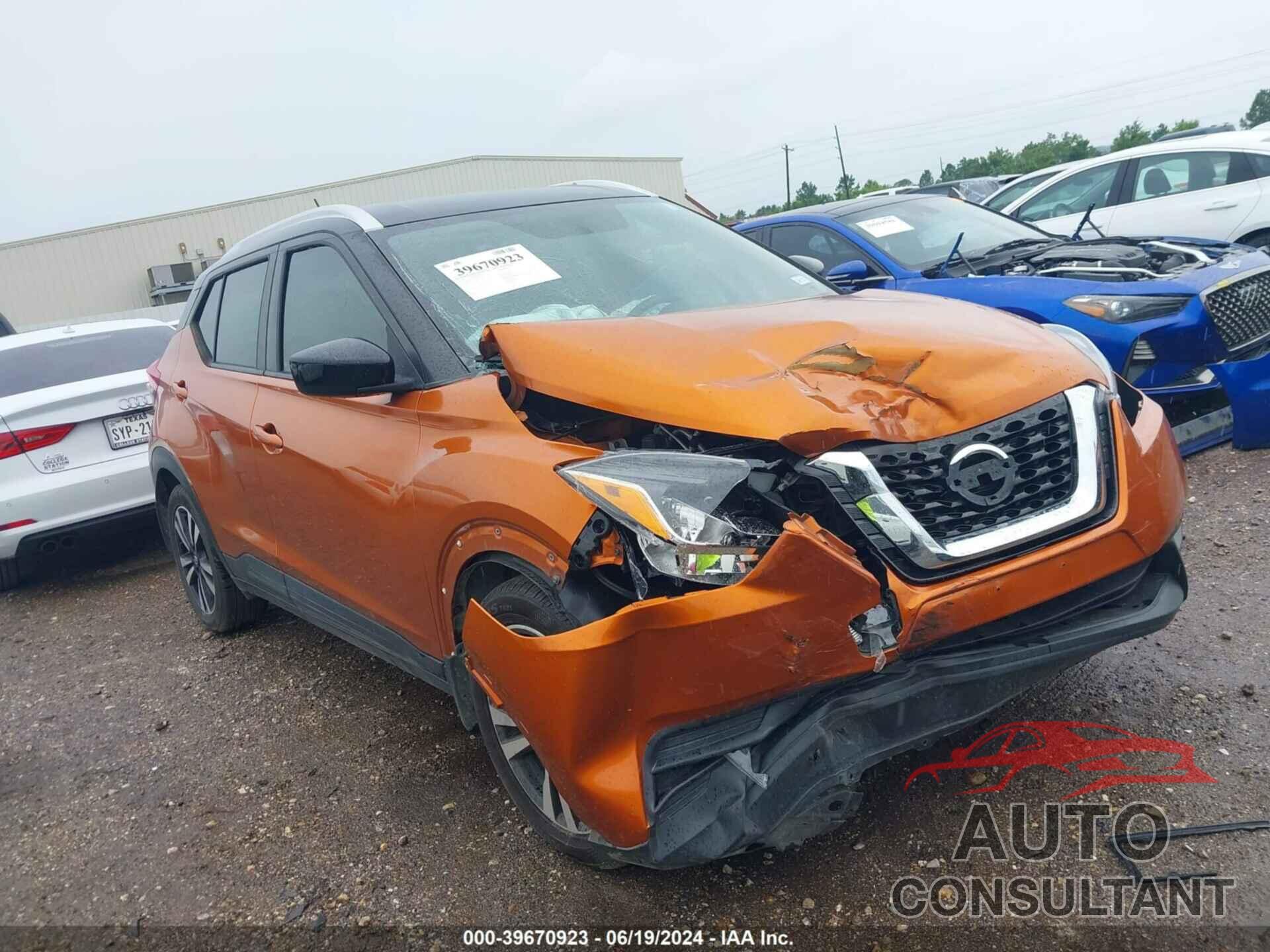 NISSAN KICKS 2019 - 3N1CP5CU1KL548070