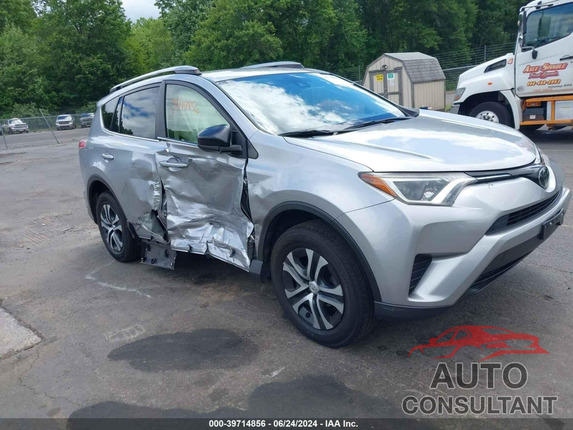 TOYOTA RAV4 2018 - JTMBFREV5JJ230449