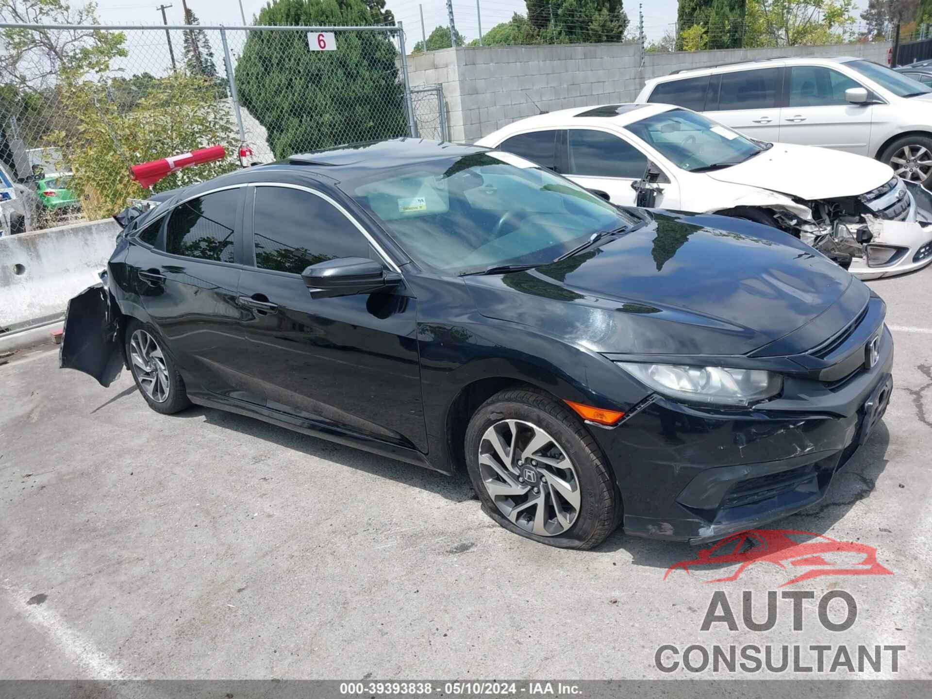 HONDA CIVIC 2018 - 2HGFC2F78JH591081