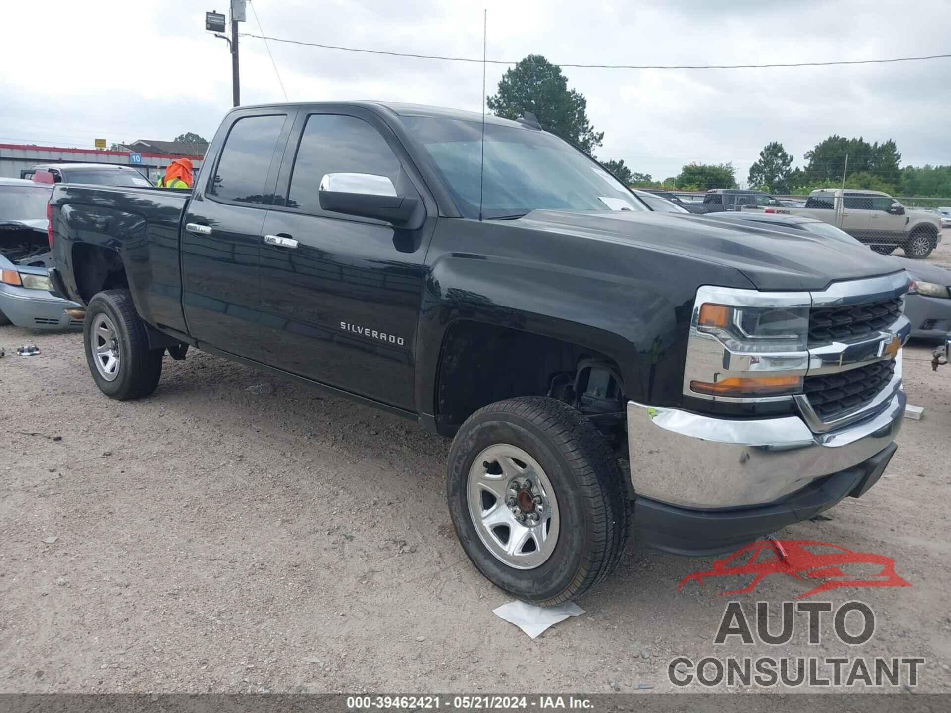 CHEVROLET SILVERADO 1500 2017 - 1GCRCNEH4HZ261312