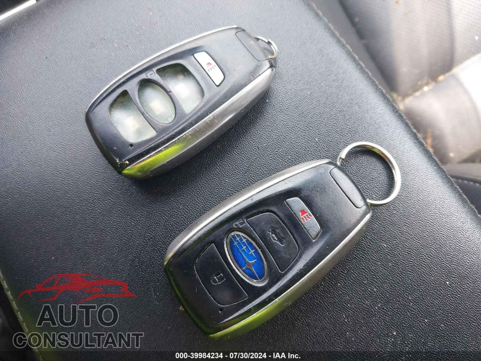 SUBARU OUTBACK 2017 - 4S4BSENCXH3338210