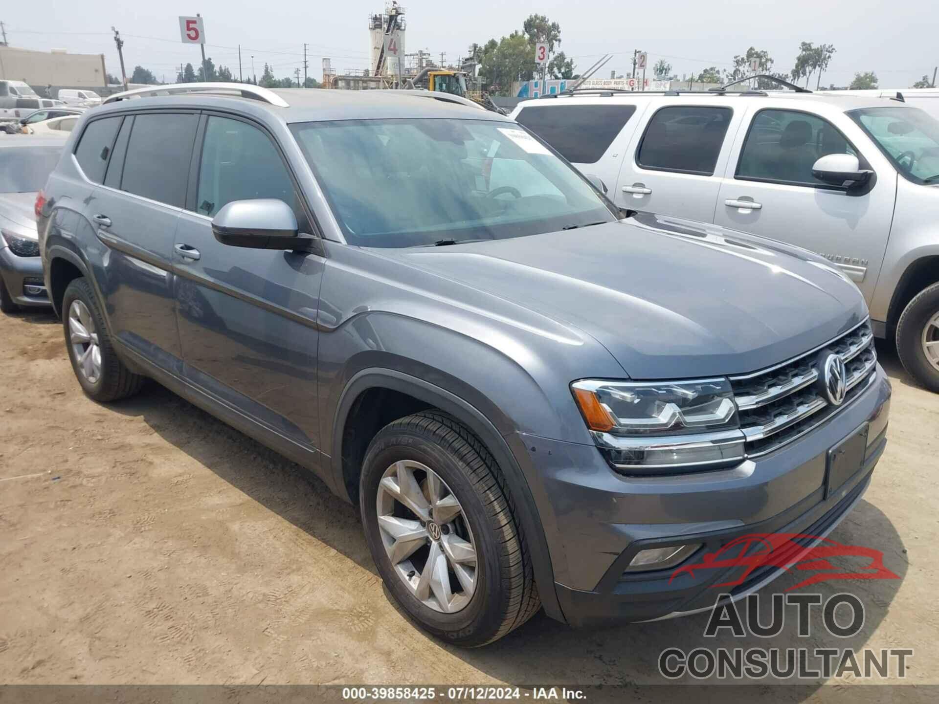 VOLKSWAGEN ATLAS 2018 - 1V2CR2CA2JC555193