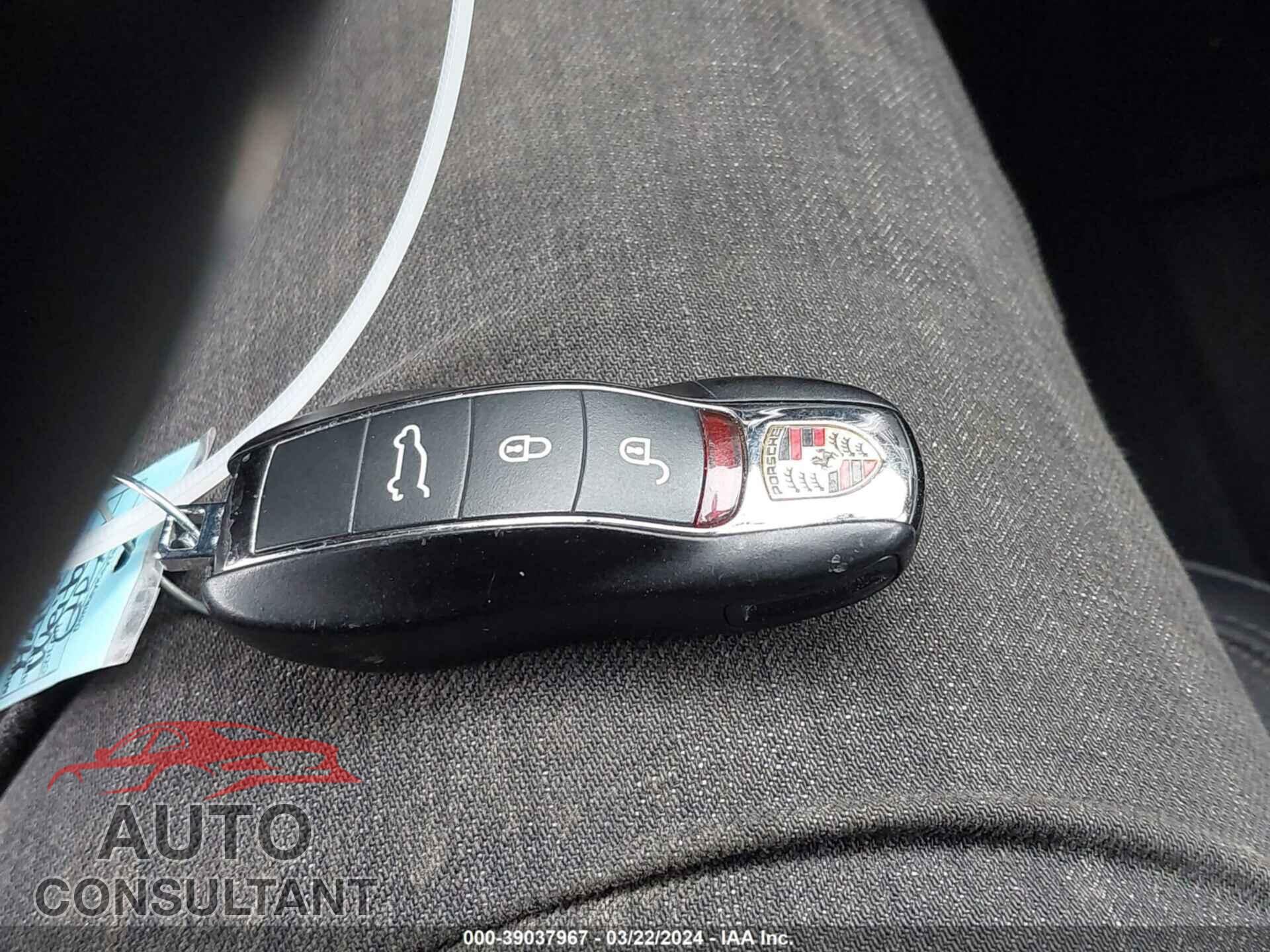 PORSCHE MACAN 2016 - WP1AB2A58GLB43967