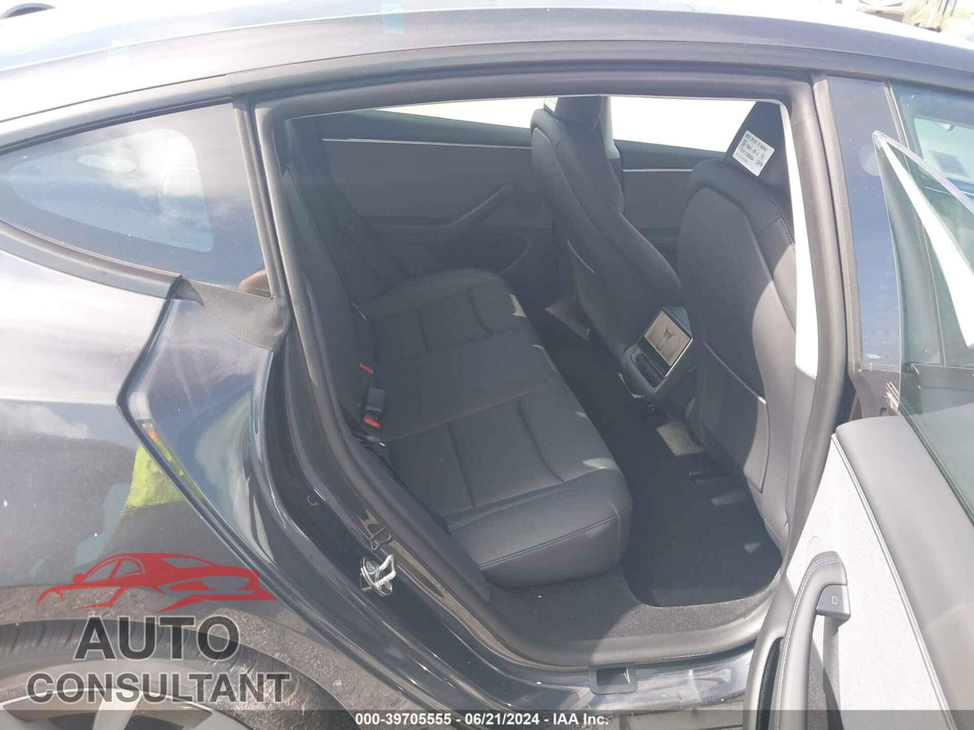 TESLA MODEL 3 2024 - 5YJ3E1EA9RF752140