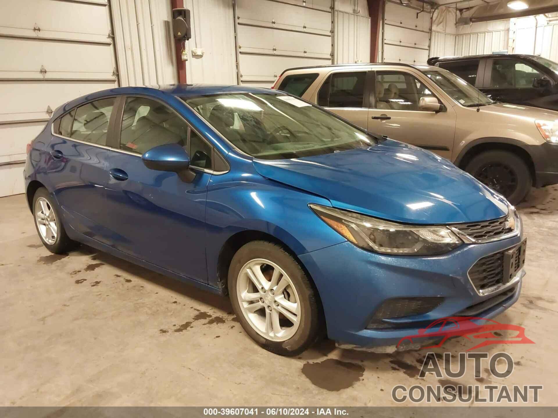 CHEVROLET CRUZE 2017 - 3G1BE6SM8HS589258