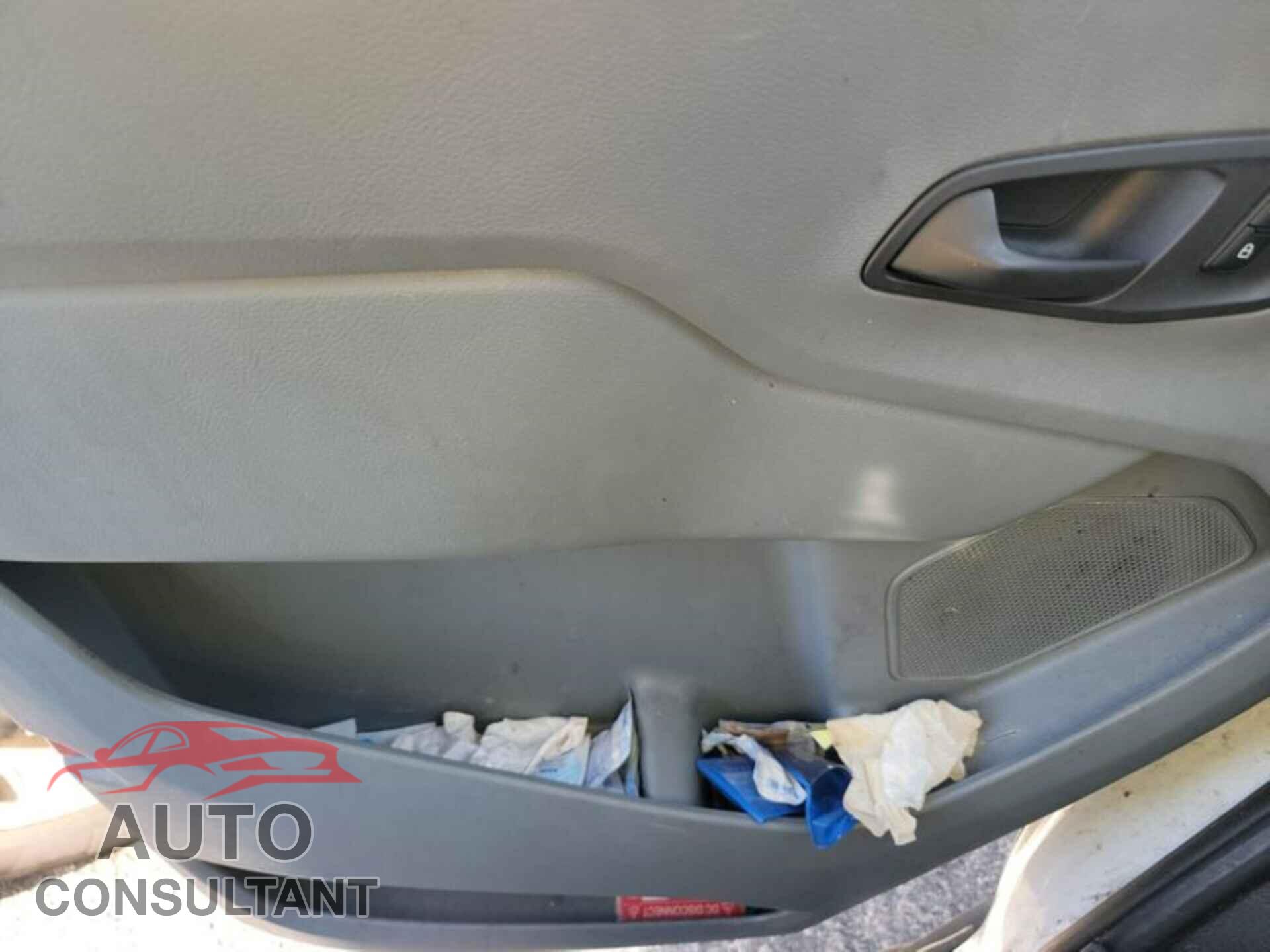 FORD TRANSIT 2019 - 1FTYR2CM2KKA17652
