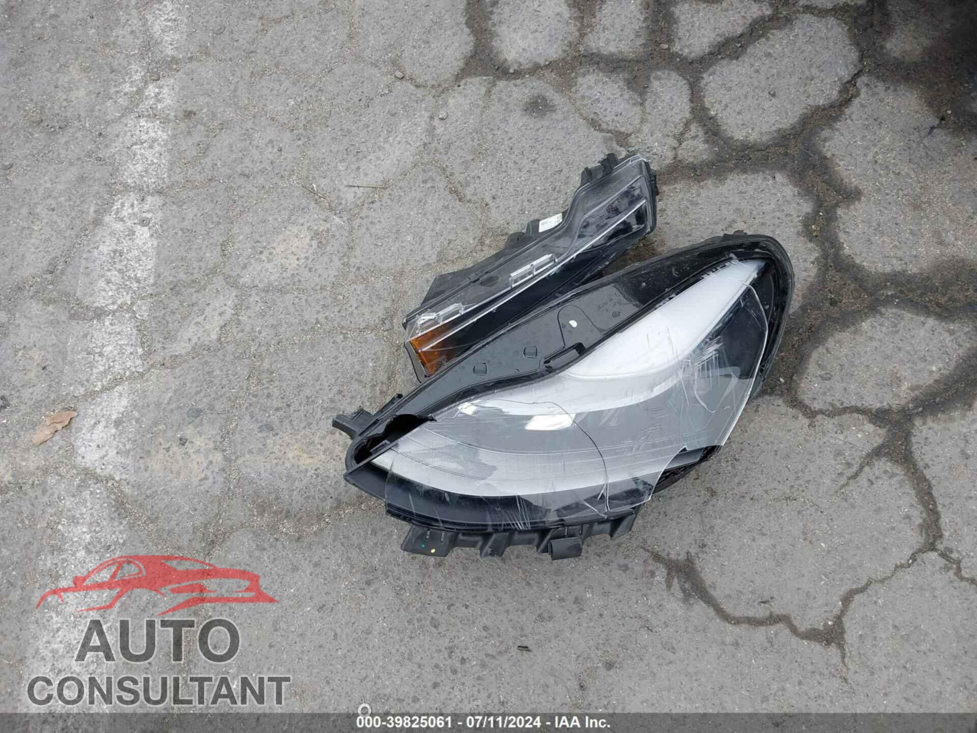 TESLA MODEL 3 2023 - 5YJ3E1EA4PF570360