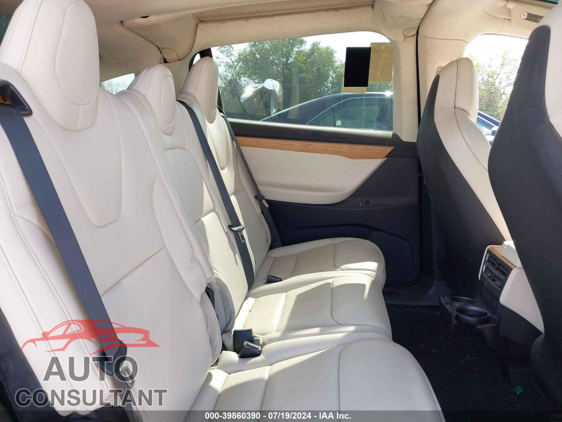 TESLA MODEL X 2018 - 5YJXCDE26JF125904