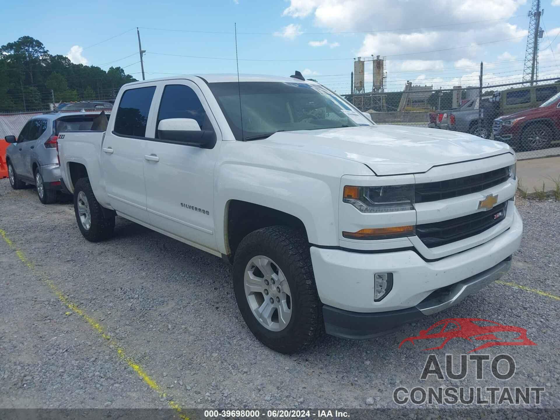 CHEVROLET SILVERADO 1500 2018 - 3GCUKREC6JG423102