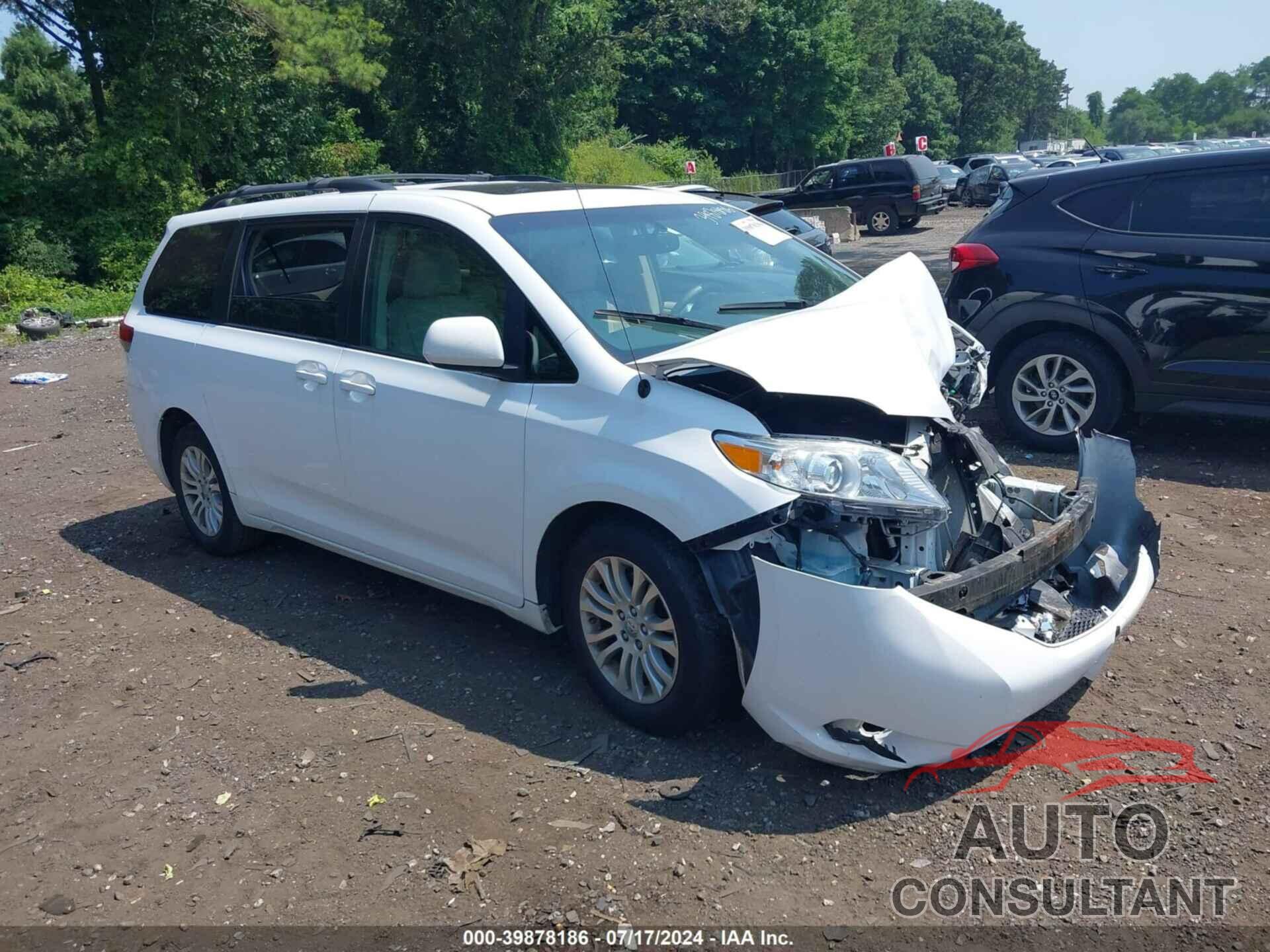 TOYOTA SIENNA 2011 - 5TDYK3DC9BS148179