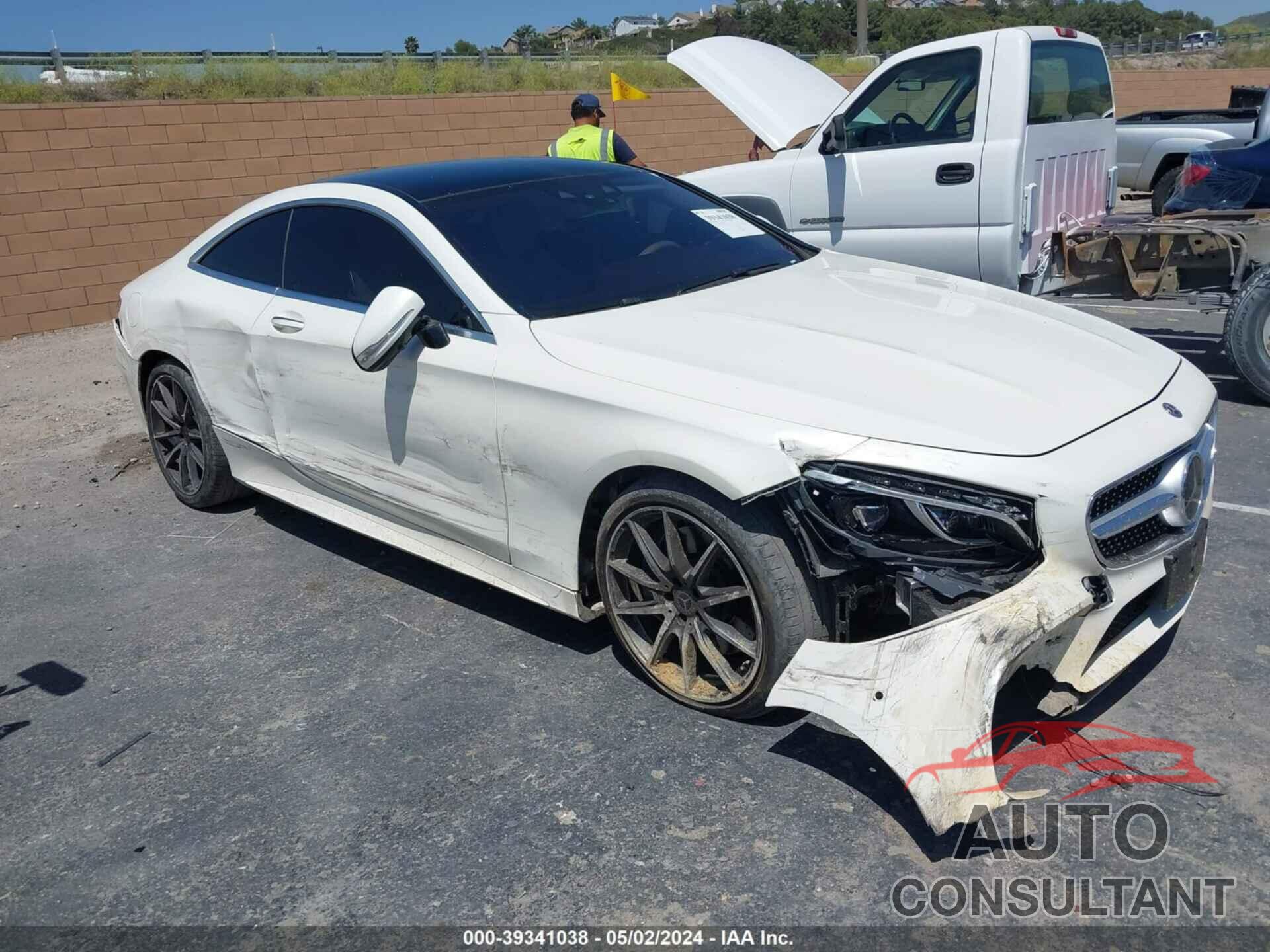 MERCEDES-BENZ S 560 2019 - WDDXJ8GB3KA038231