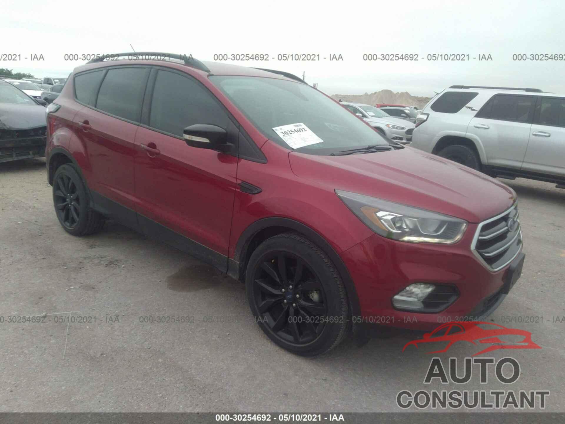 FORD ESCAPE 2017 - 1FMCU0JD5HUC78010
