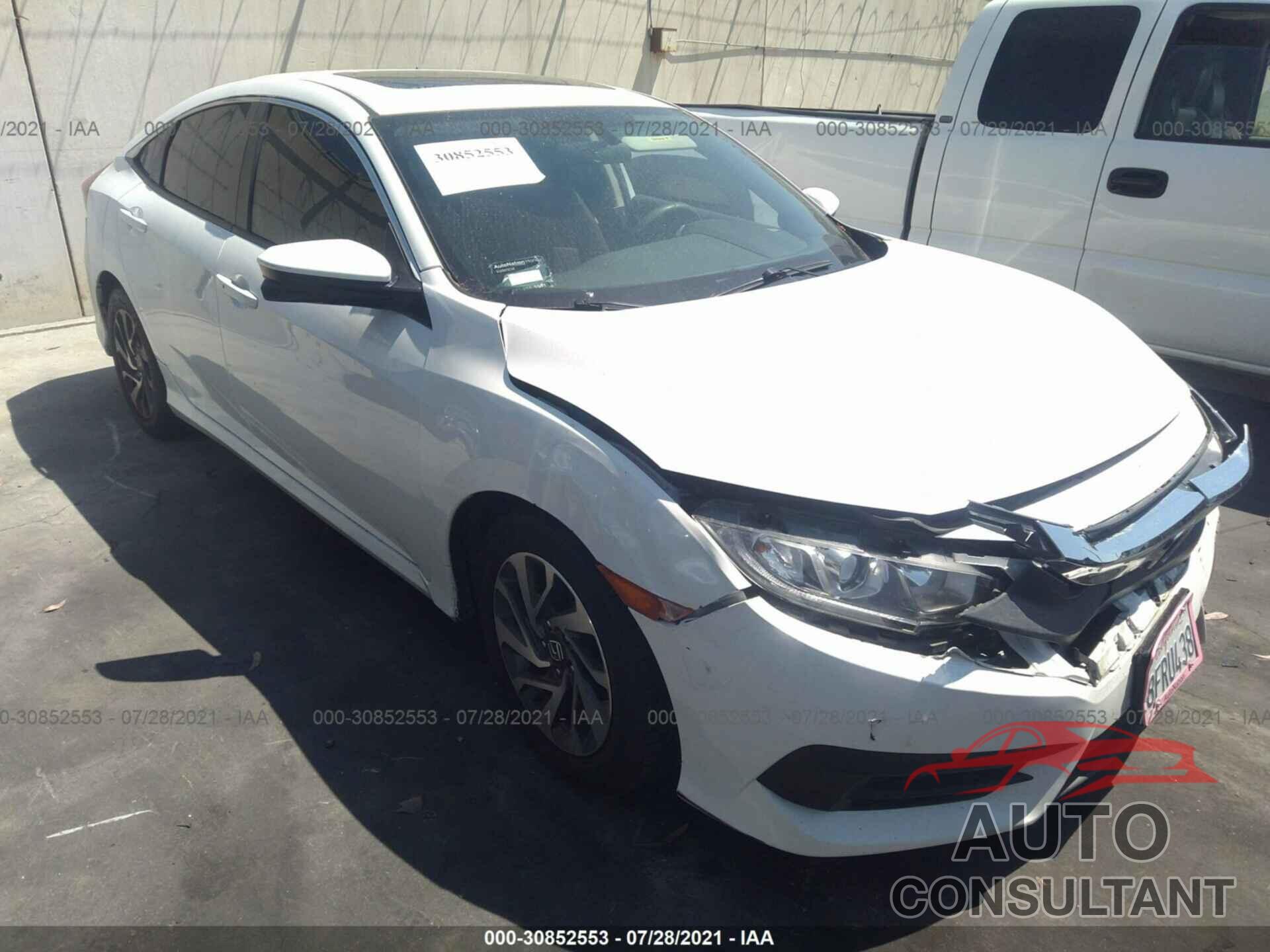 HONDA CIVIC SEDAN 2018 - 19XFC2F76JE207325