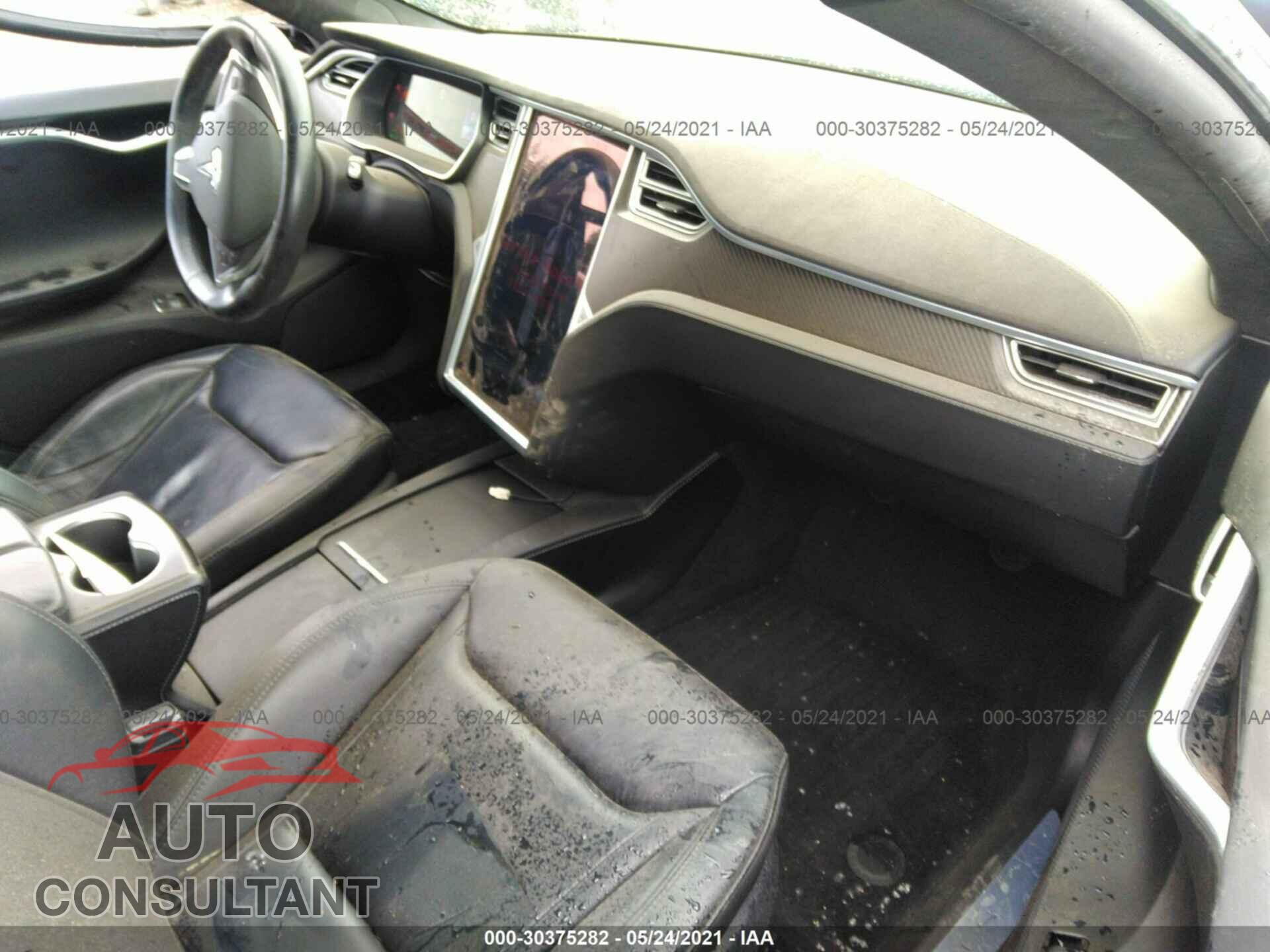 TESLA MODEL S 2016 - 5YJSA1E27GF152441