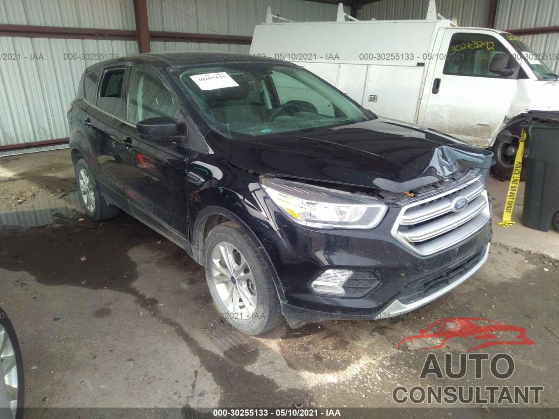 FORD ESCAPE 2017 - 1FMCU9GD6HUC47442