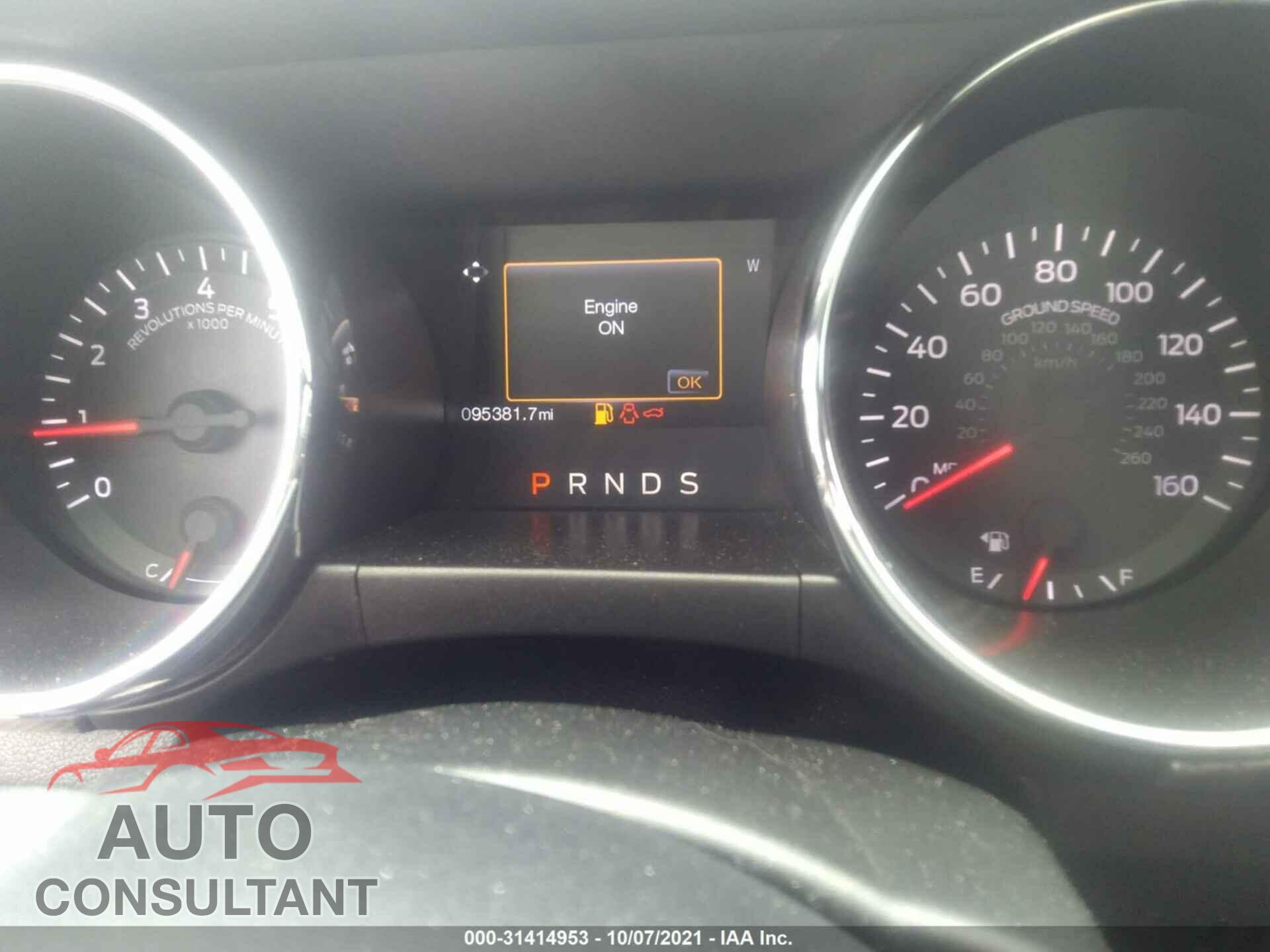 FORD MUSTANG 2016 - 1FA6P8TH2G5244869