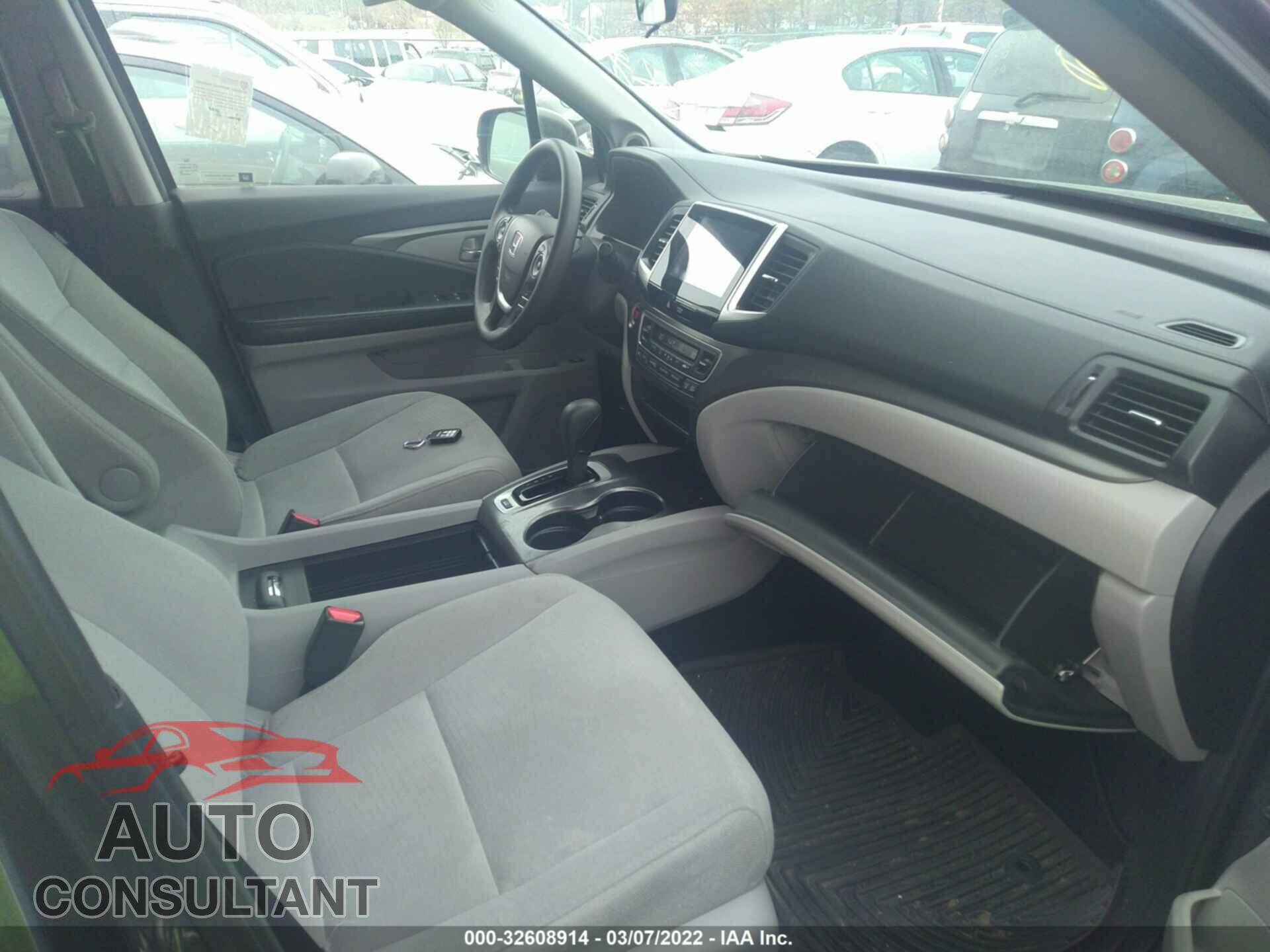 HONDA PILOT 2017 - 5FNYF6H31HB027630