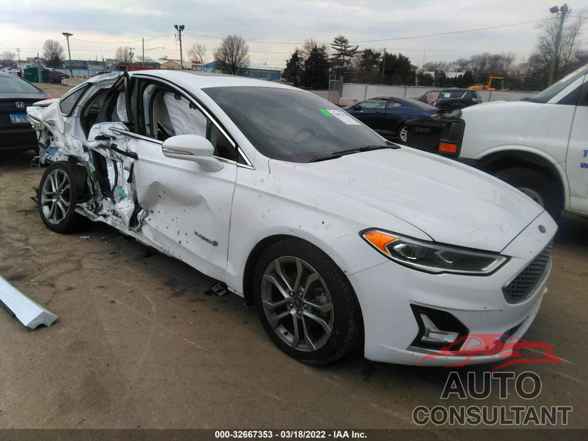 FORD FUSION HYBRID 2019 - 3FA6P0RU4KR138032