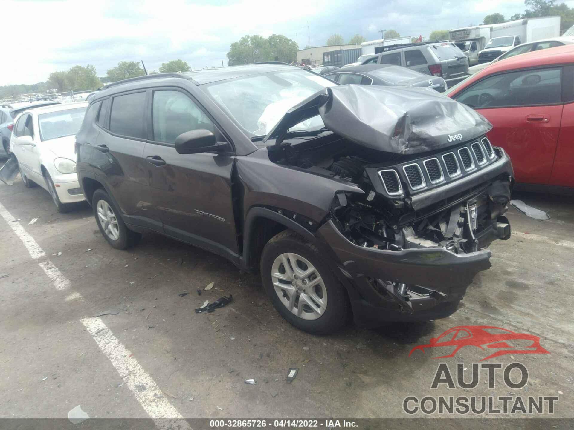 JEEP COMPASS 2018 - 3C4NJDAB9JT144046