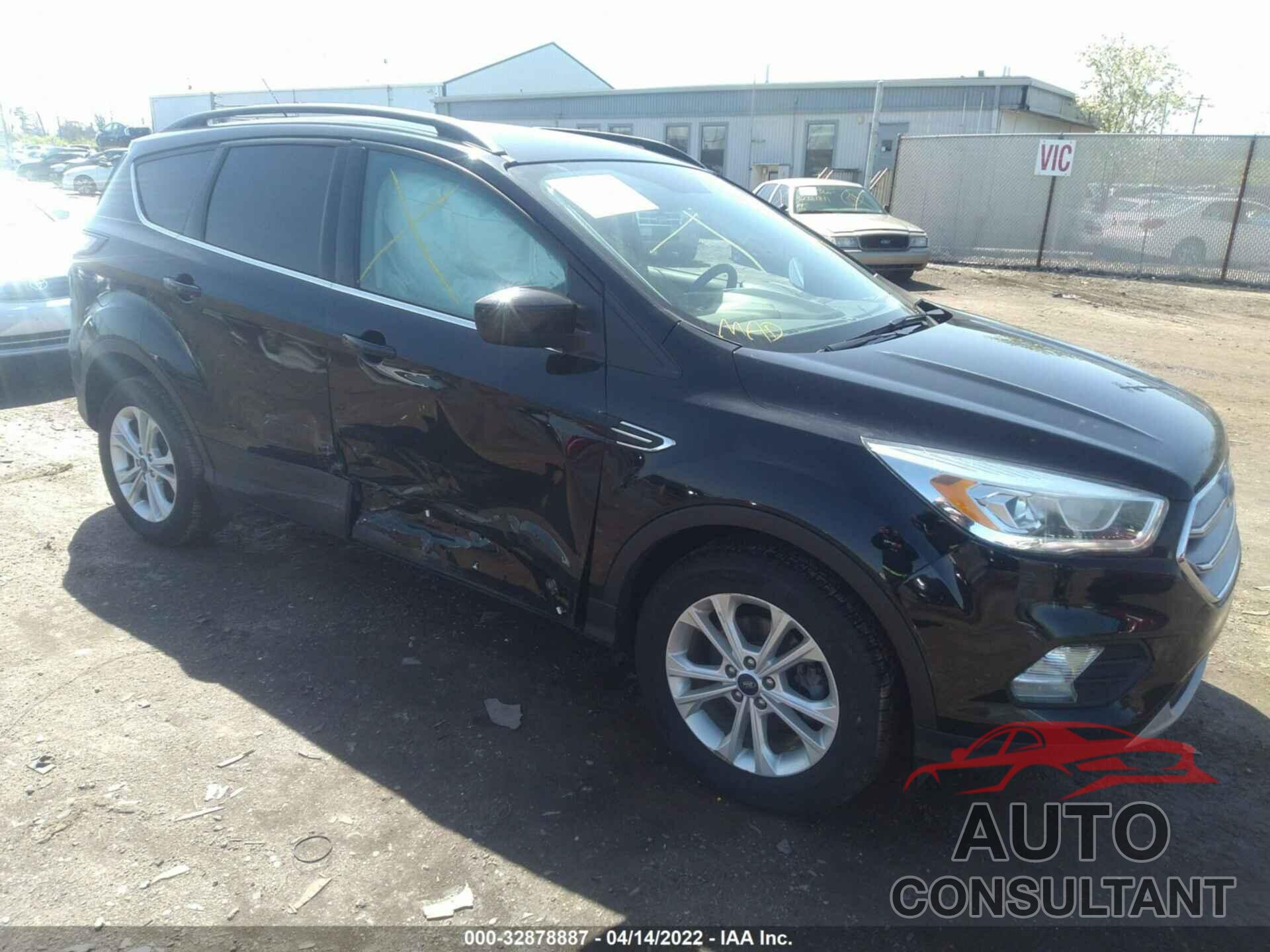 FORD ESCAPE 2017 - 1FMCU0GD6HUD83386