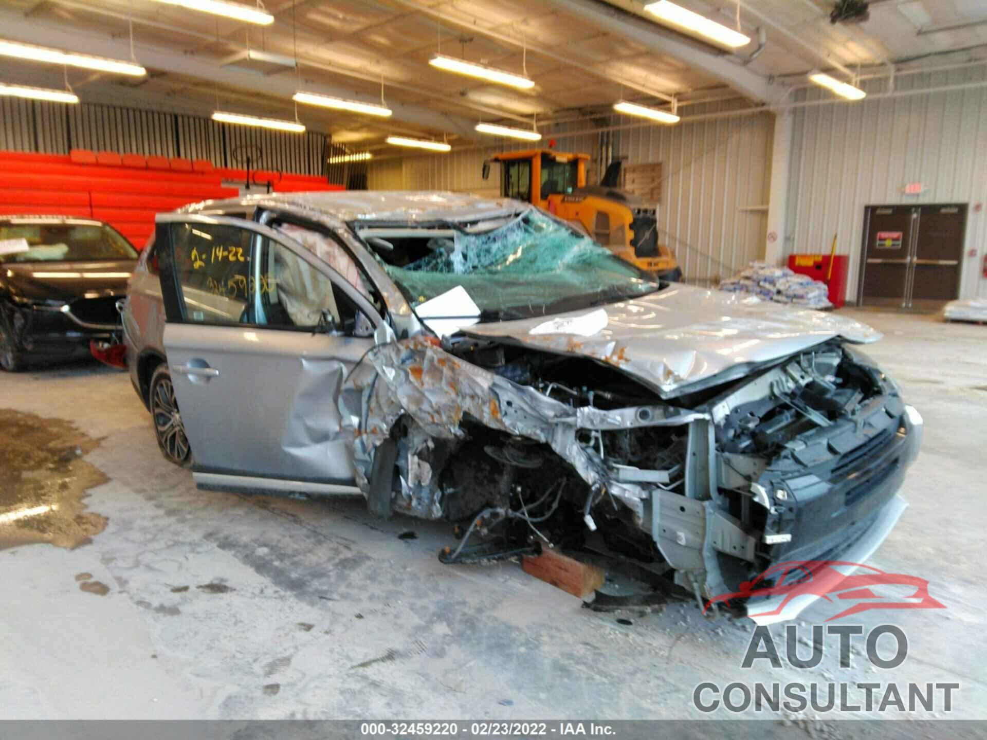 MITSUBISHI OUTLANDER 2016 - JA4AD2A38GZ041019