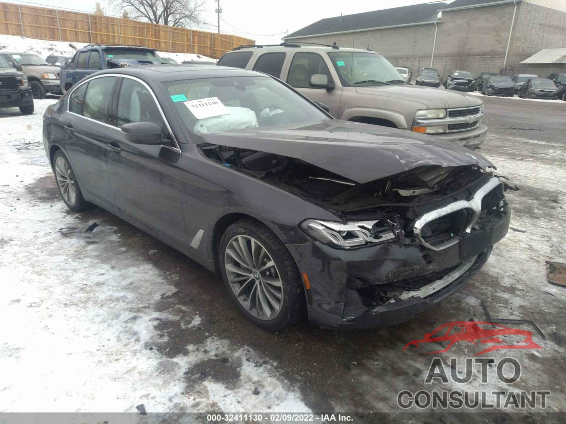 BMW 5 SERIES 2021 - WBA13BJ05MCF28871