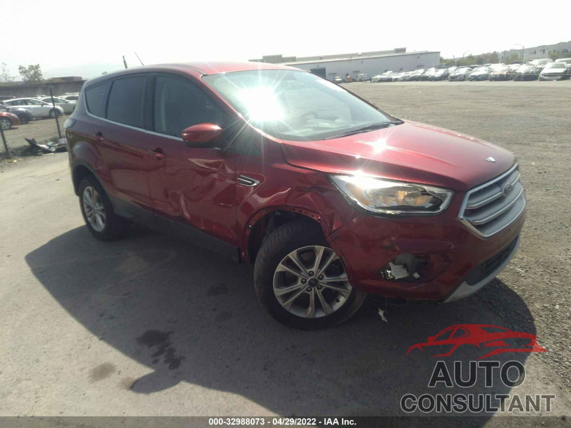 FORD ESCAPE 2017 - 1FMCU0G94HUB31311