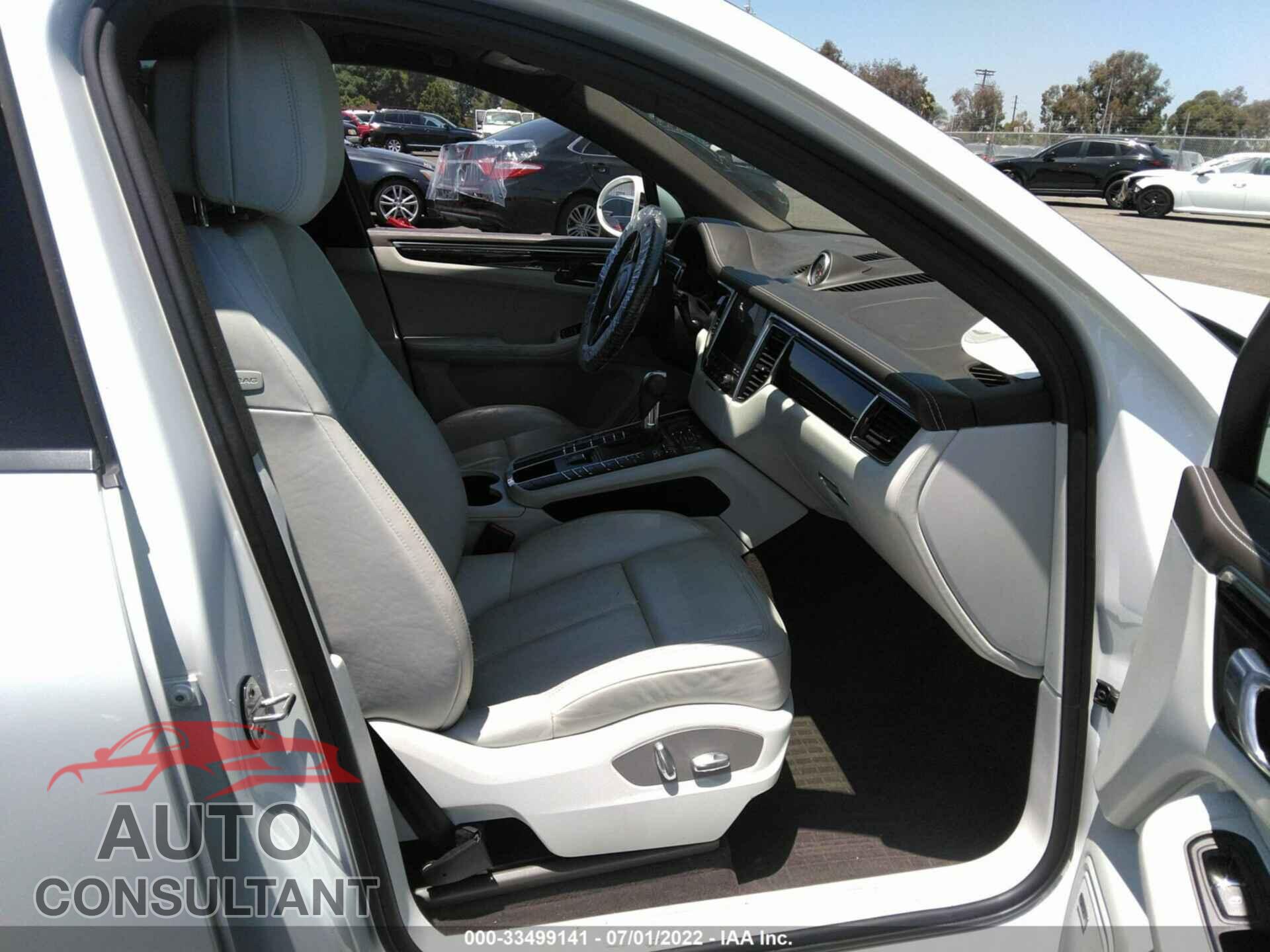 PORSCHE MACAN 2018 - WP1AA2A59JLB12978