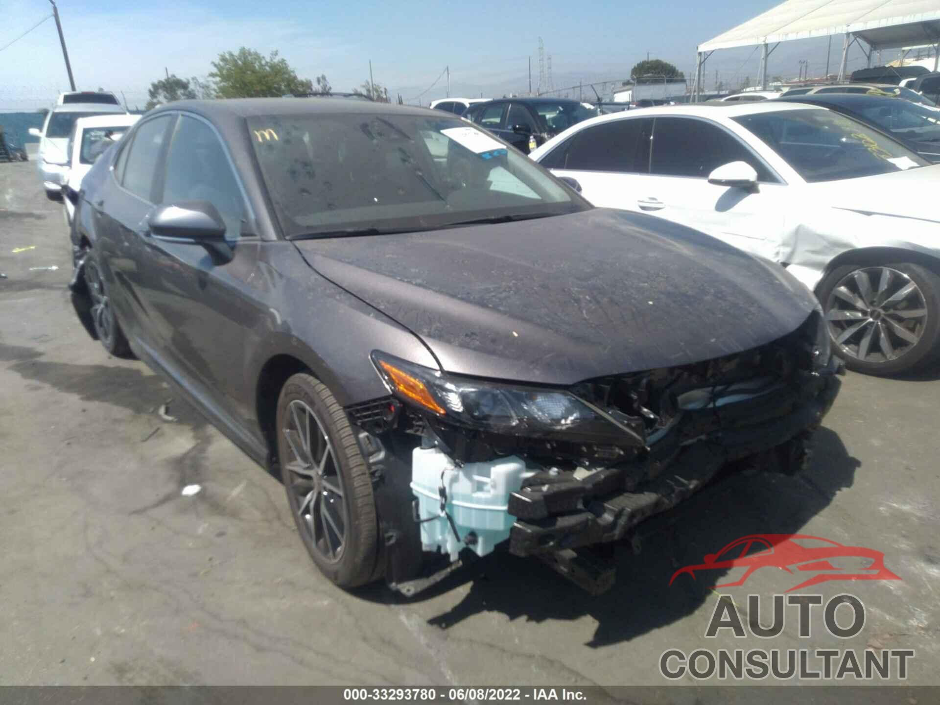 TOYOTA CAMRY 2022 - 4T1G11AK5NU654022