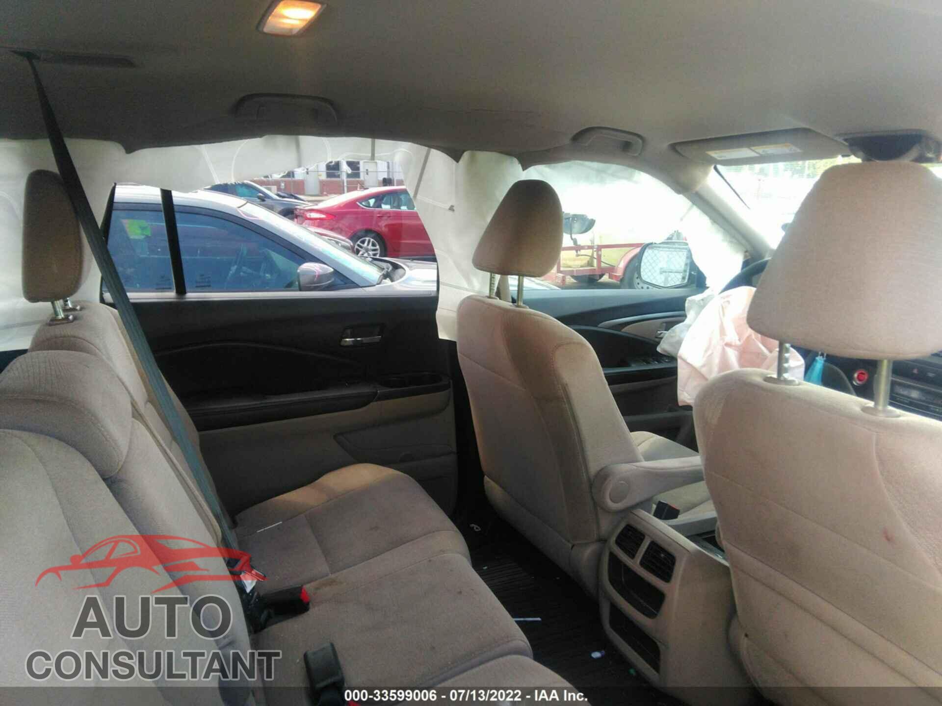 HONDA PILOT 2017 - 5FNYF5H15HB044486