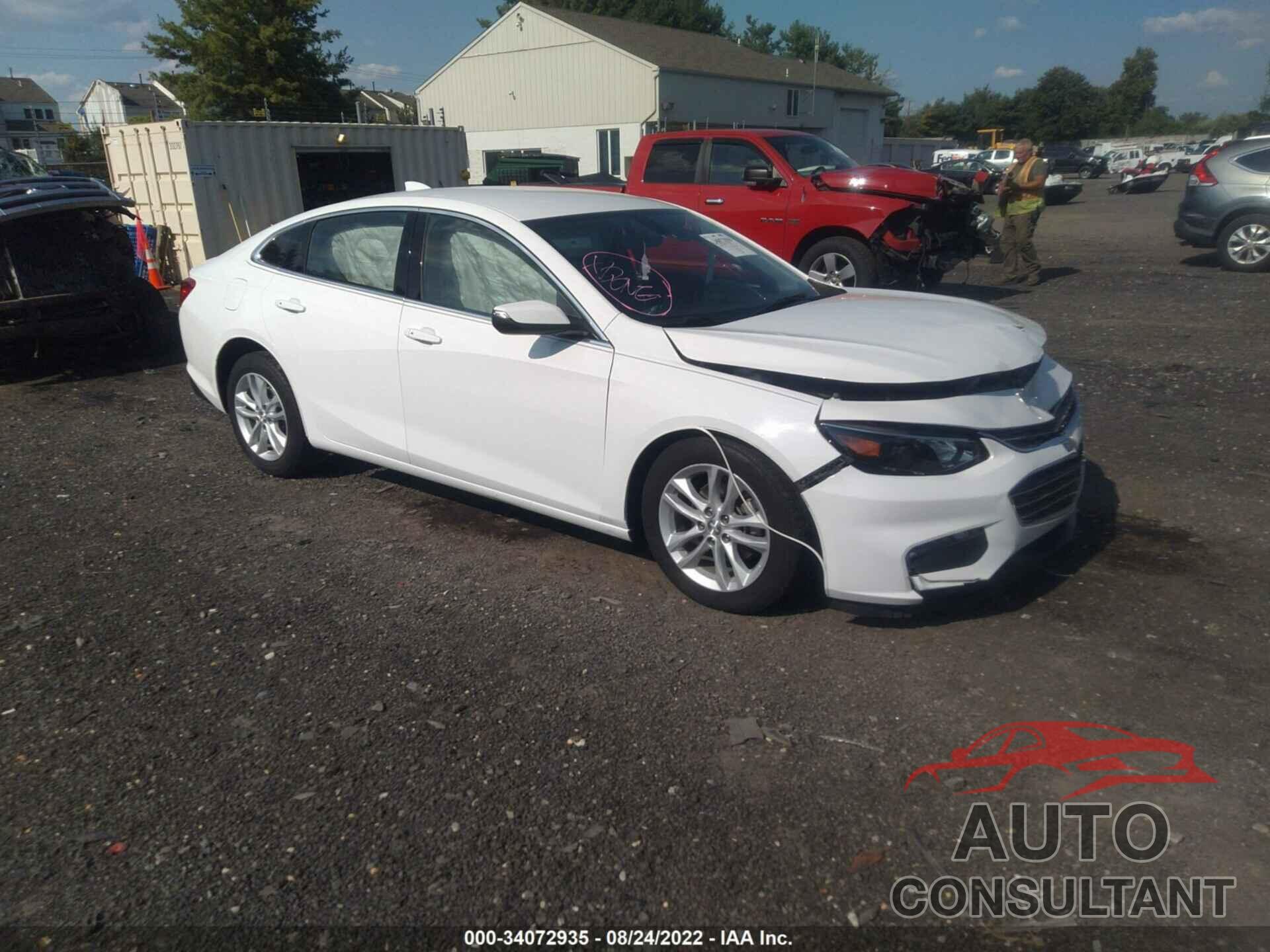 CHEVROLET MALIBU 2018 - 1G1ZD5ST5JF177103