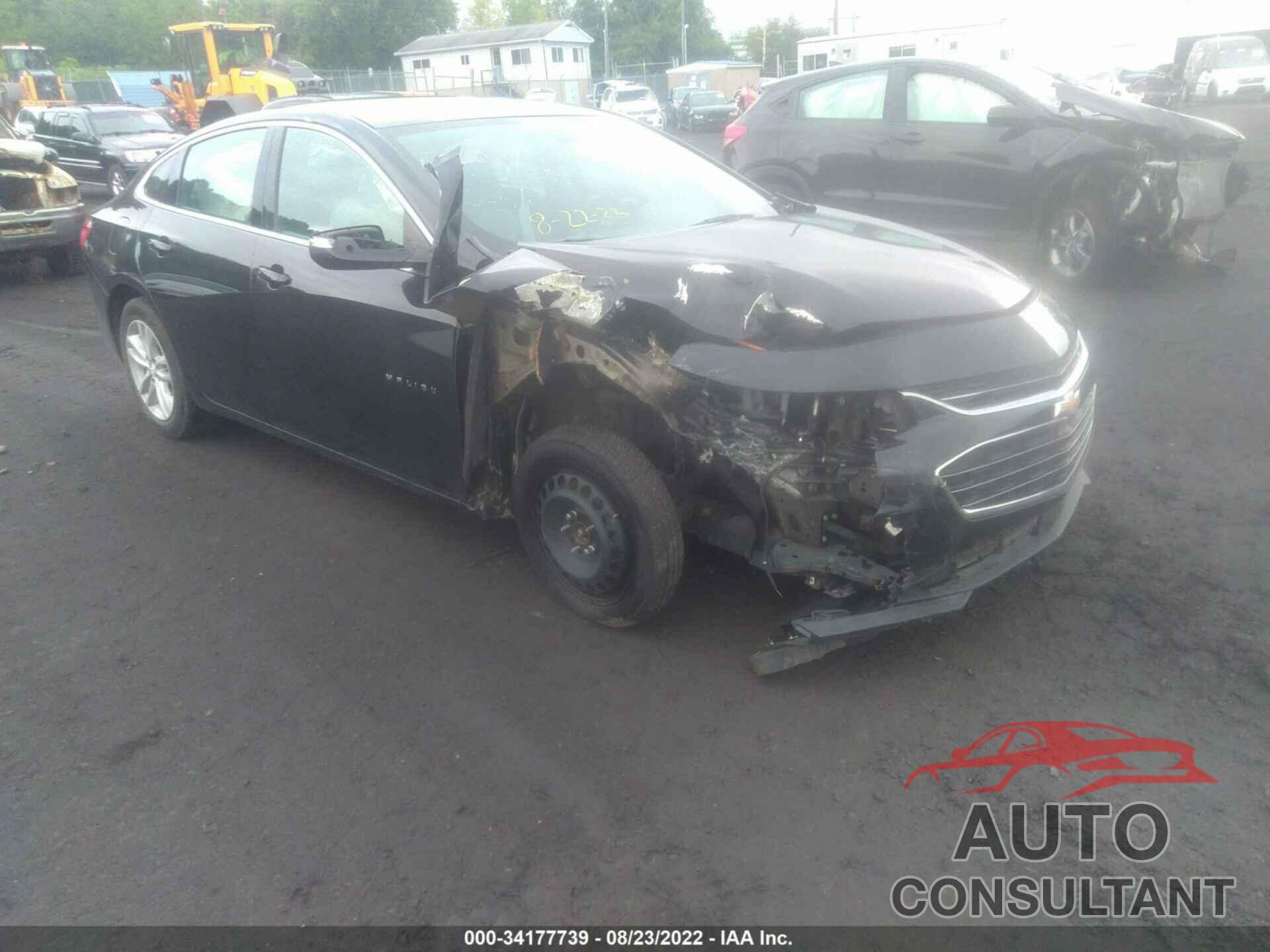 CHEVROLET MALIBU 2017 - 1G1ZE5ST8HF211672