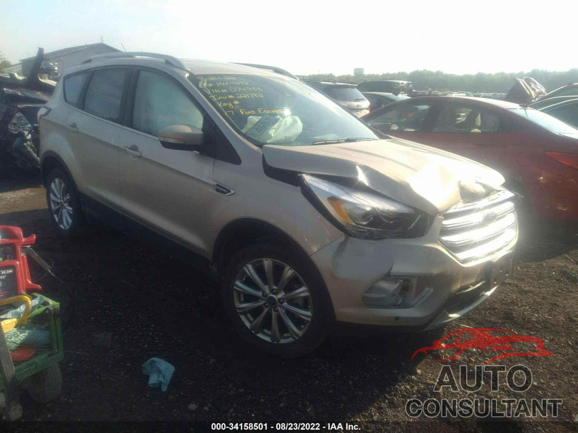 FORD ESCAPE 2017 - 1FMCU0J91HUD74955