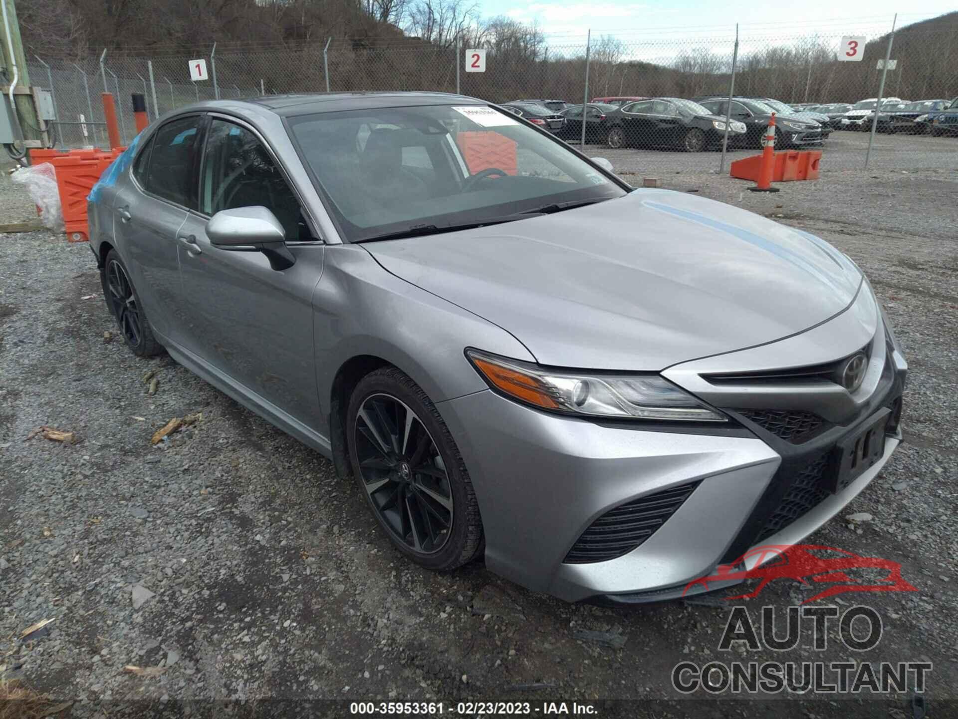 TOYOTA CAMRY 2019 - 4T1B61HK2KU827024