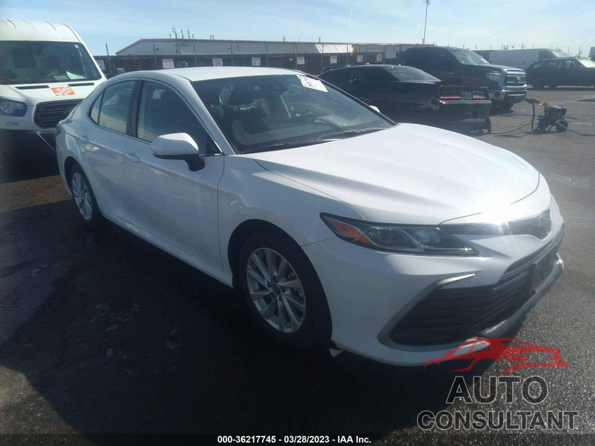 TOYOTA CAMRY 2023 - 4T1C11AK4PU129941
