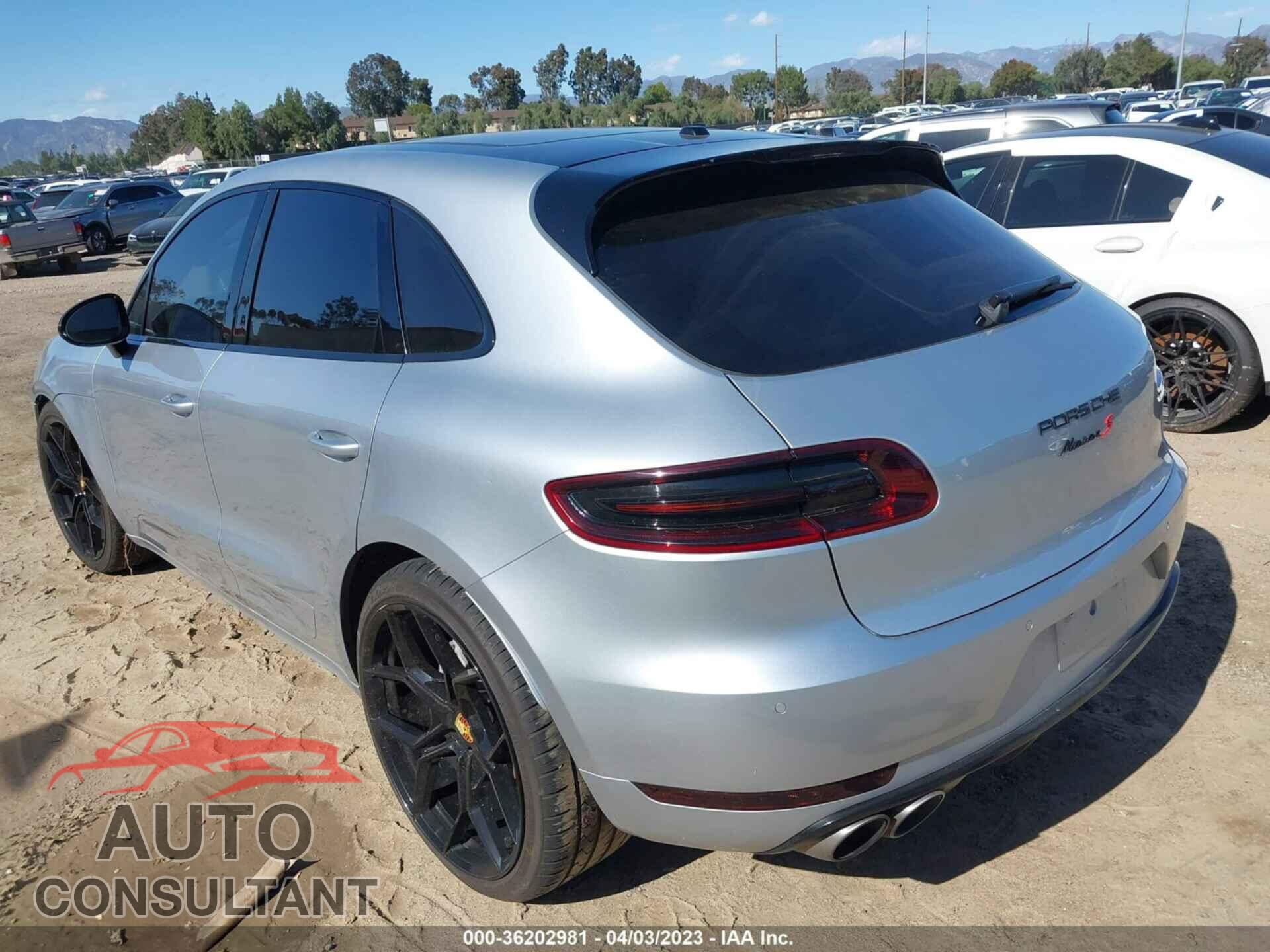 PORSCHE MACAN 2015 - WP1AB2A56FLB44906